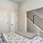 Trendy Denver Townhome - Walk To Mile High Stadium