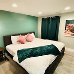 3 Bed Home With Huge Yard Near Hidden Lake