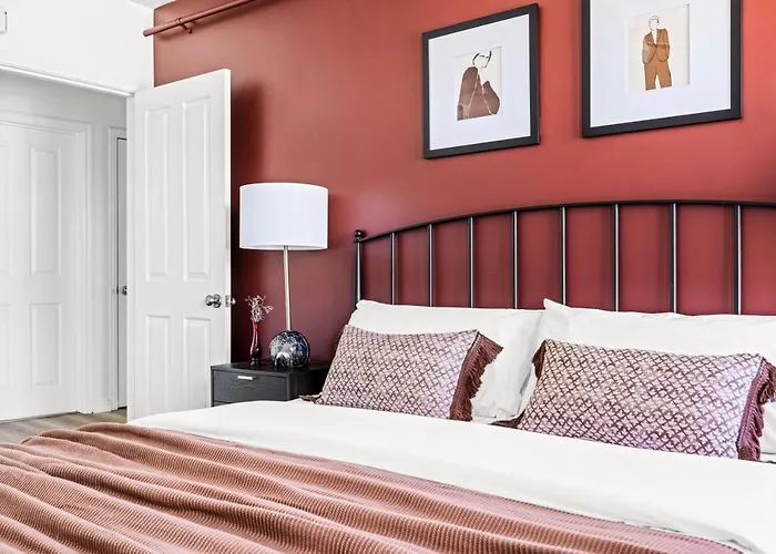 Modern Comfort - King Beds - Walk To Sloans Lake