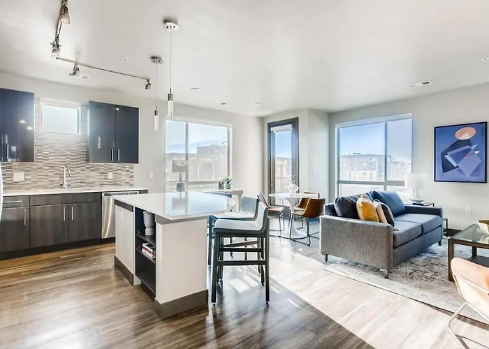 Landing Modern Apartment With Amazing Amenities