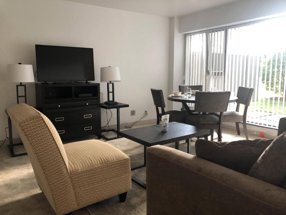 Cheesman Park 30 Day Stays * Denver