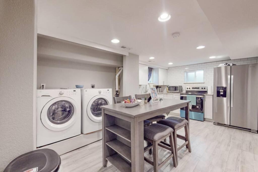 2 King Lower 65th Oasis In With King Beds