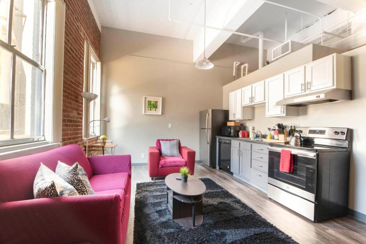 Renu - Relax, Revive, Renew 5* Denver