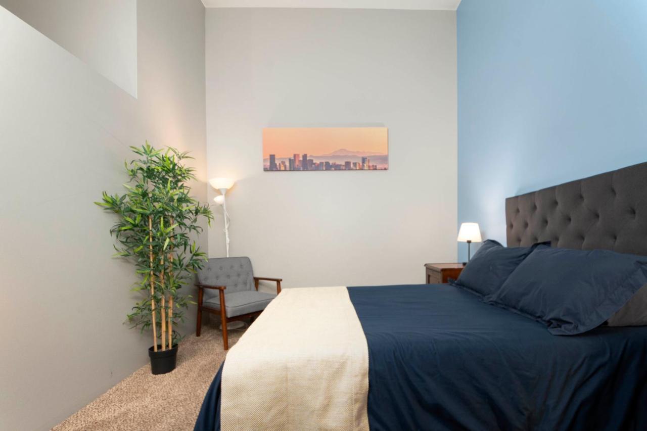 Renu - Relax, Revive, Renew 5* Denver