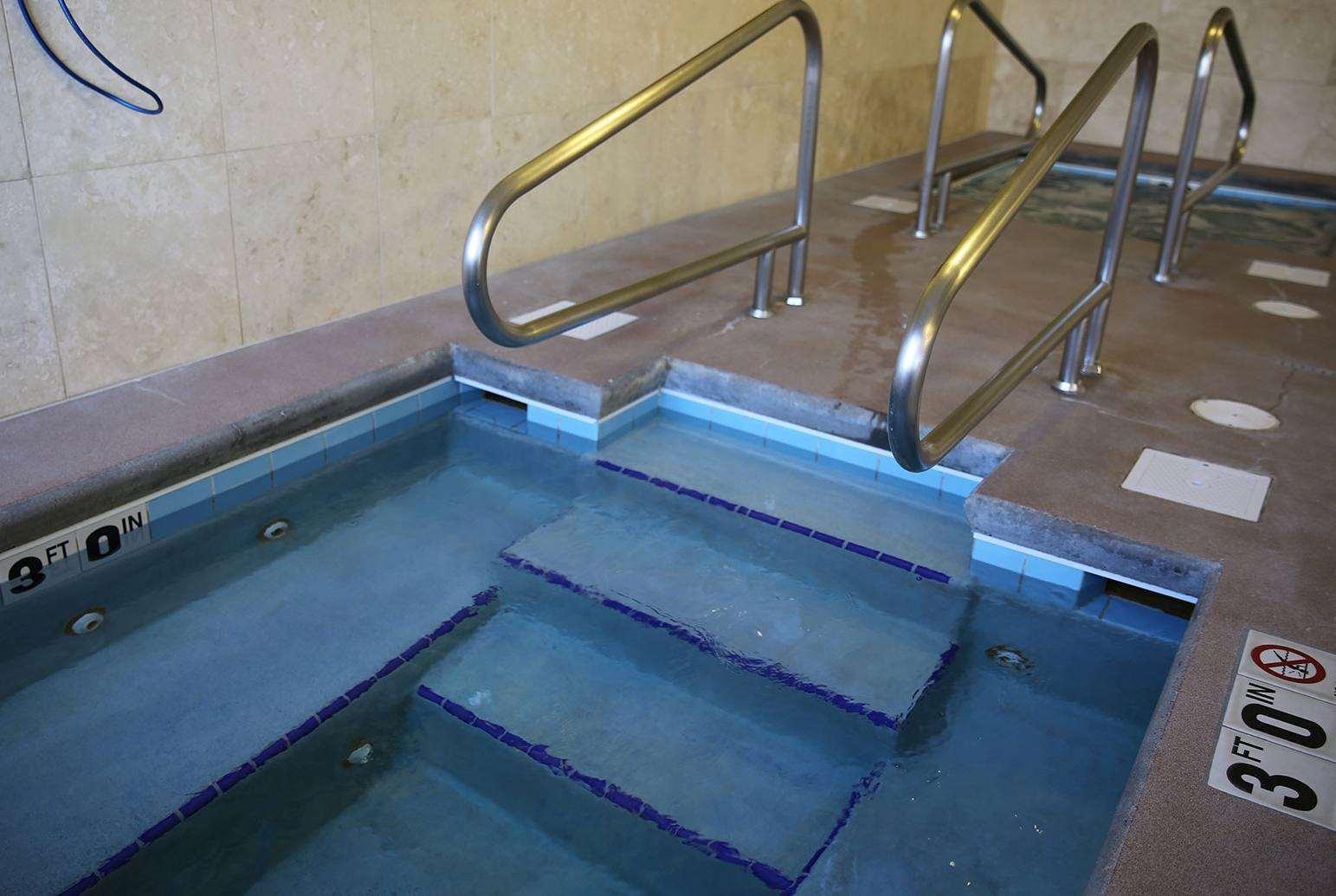 Hotel Americinn & International Airport 2*
