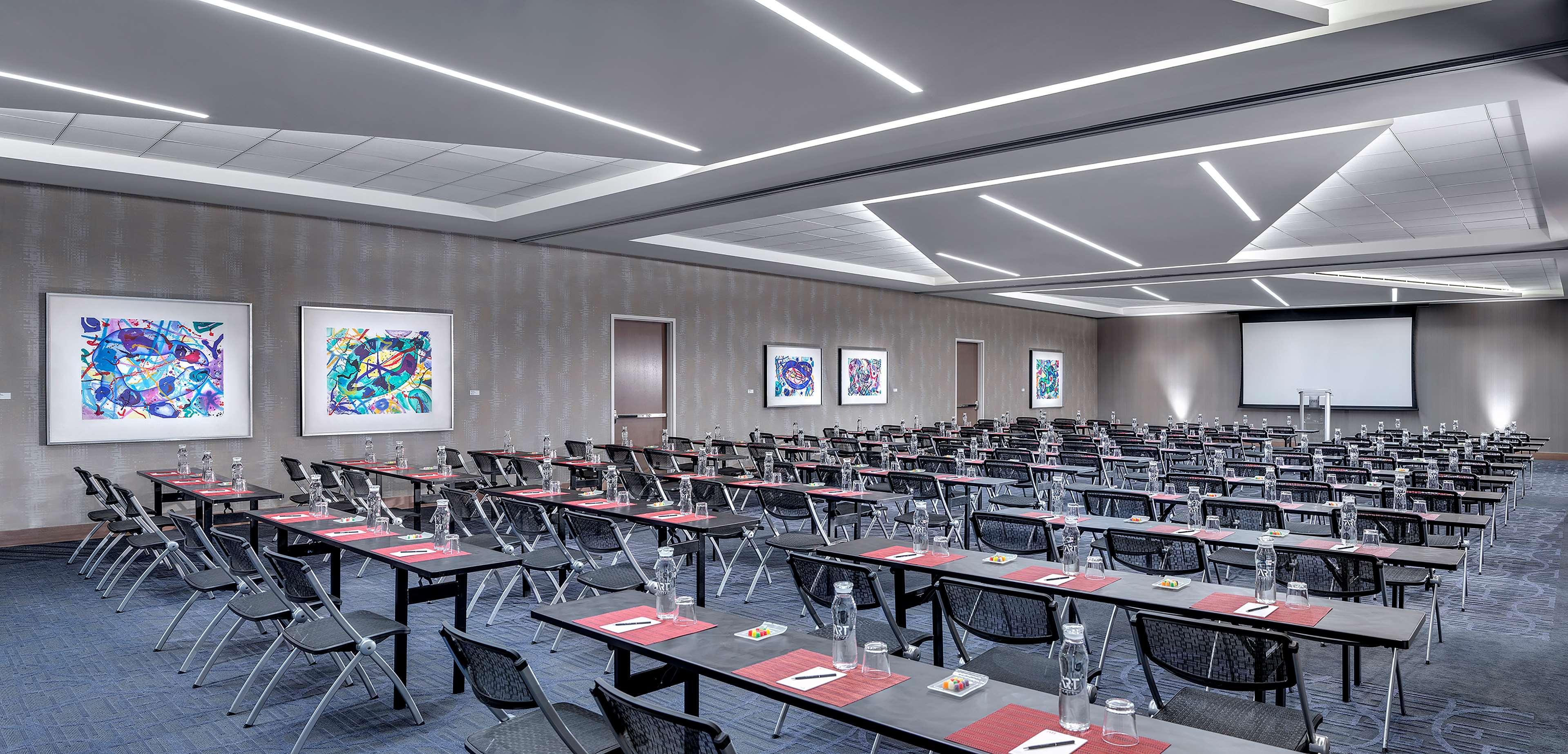 The Art Denver, Curio Collection By Hilton 4* Denver