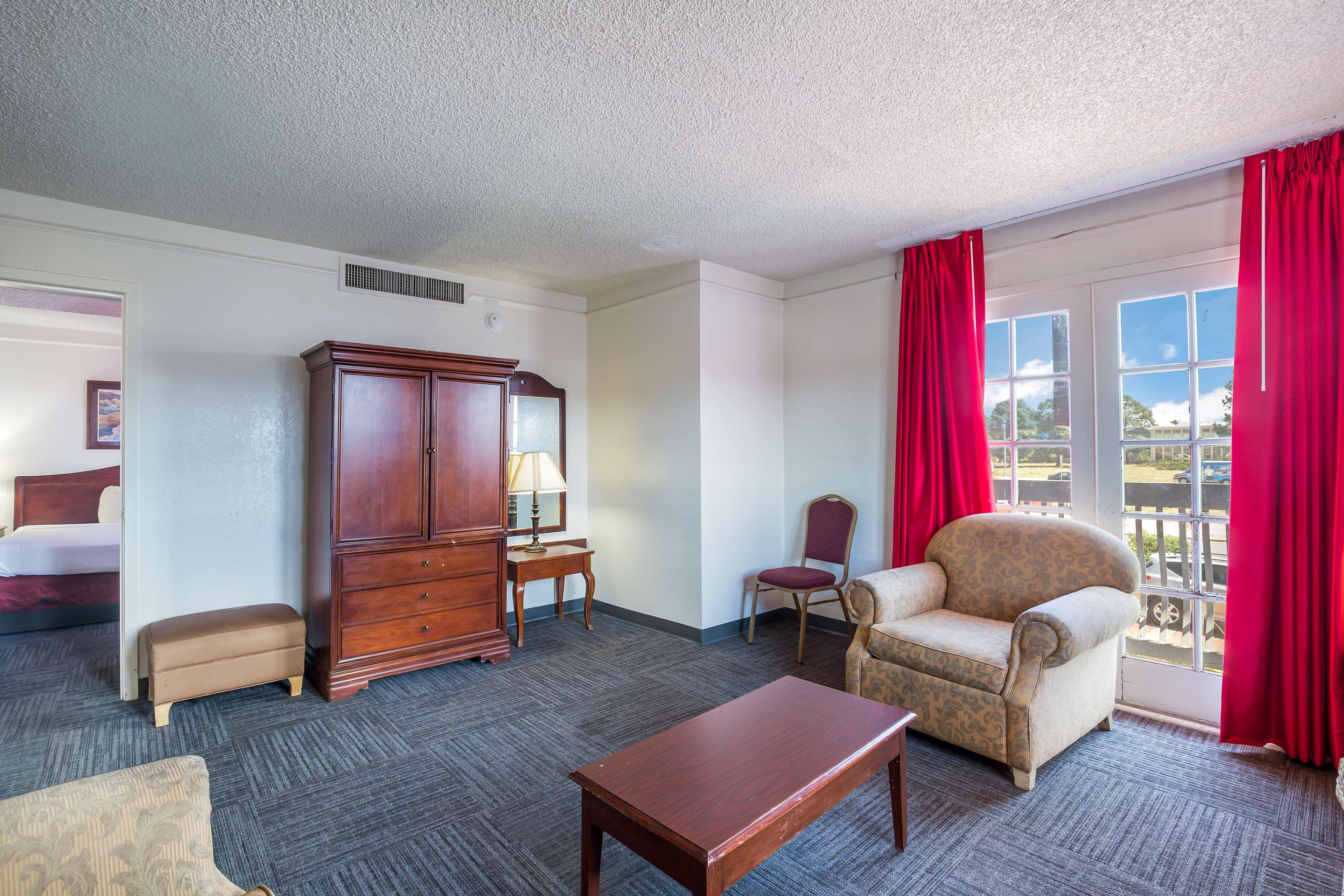 Americas Value Hotel Denver
