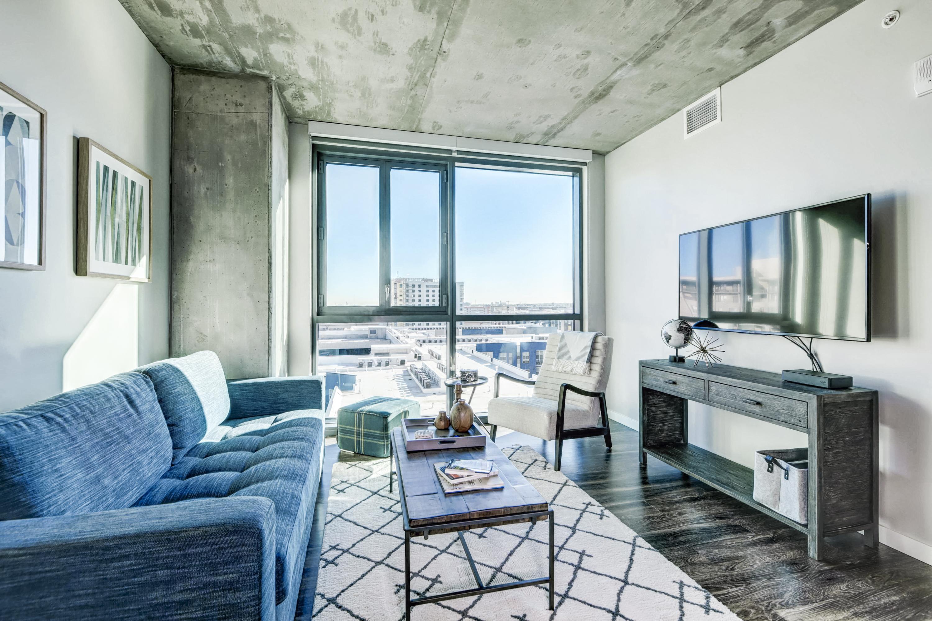 Mint House - Downtown Union Station 4*