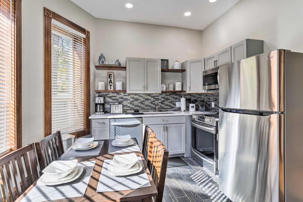 Updated Townhome Less Than 1 Mi To St Josephs