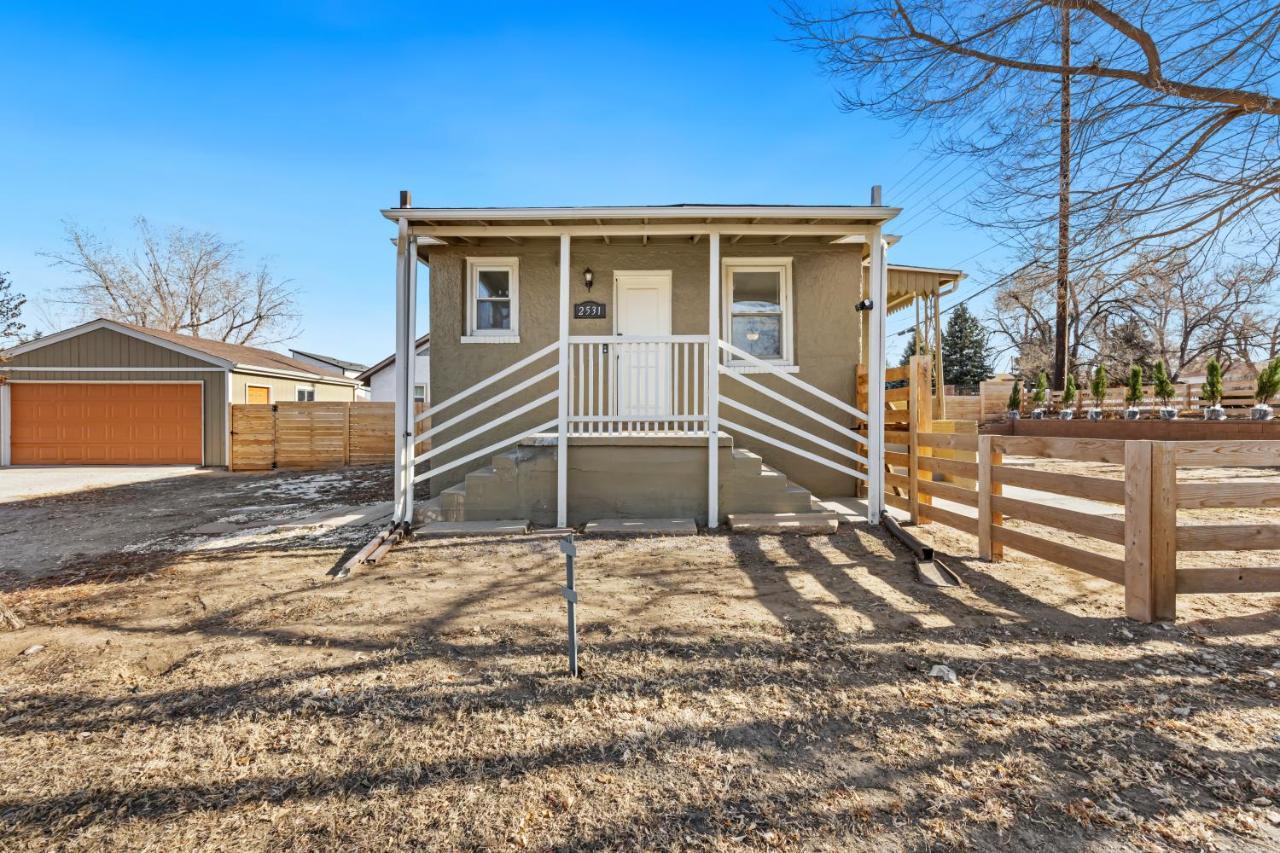 Peaceful W/ 4br, Big Yard And Amazing Art * Denver