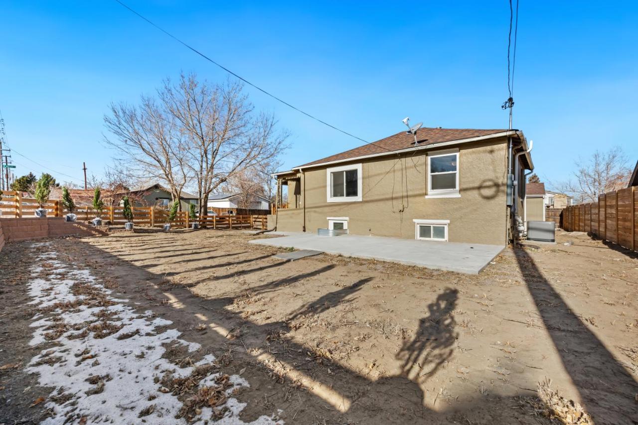 Holiday home Peaceful W/ 4br, Big Yard And Amazing Art *