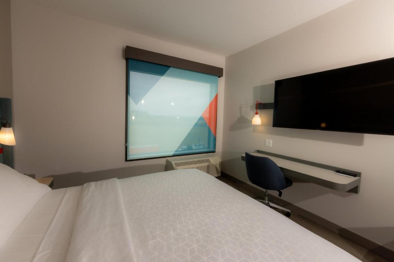 Hotel Avid - Airport Area By Ihg 3*
