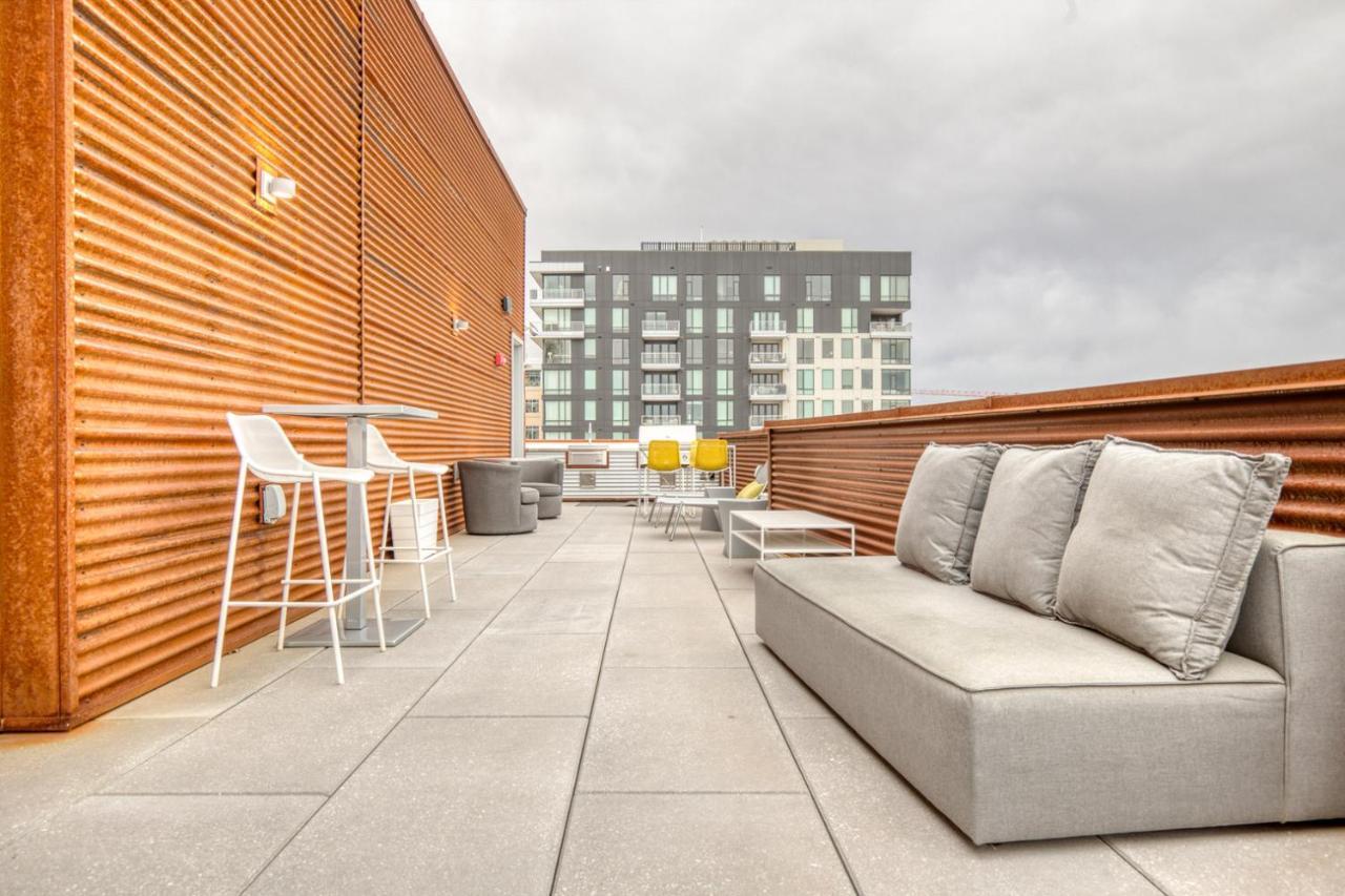 Cherry Creek W Wd Lounge Nr 2nd Ave Den-291 *