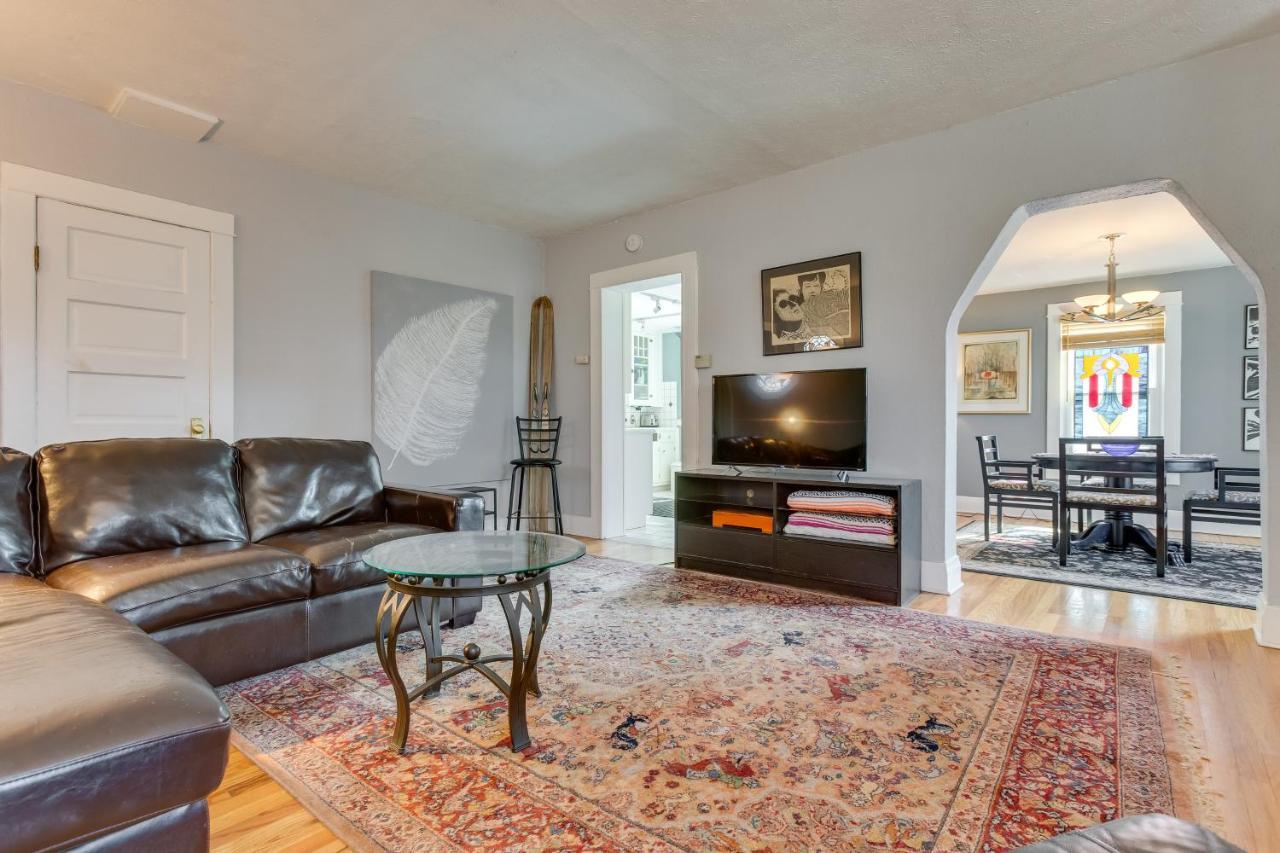 With Fireplace - Near Golf And Restaurants