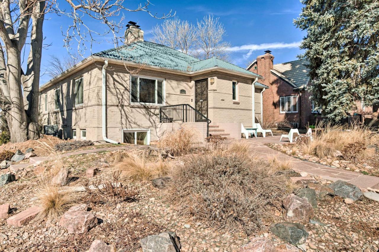 With Patio And Large Yard, 4 Mi To Downtown
