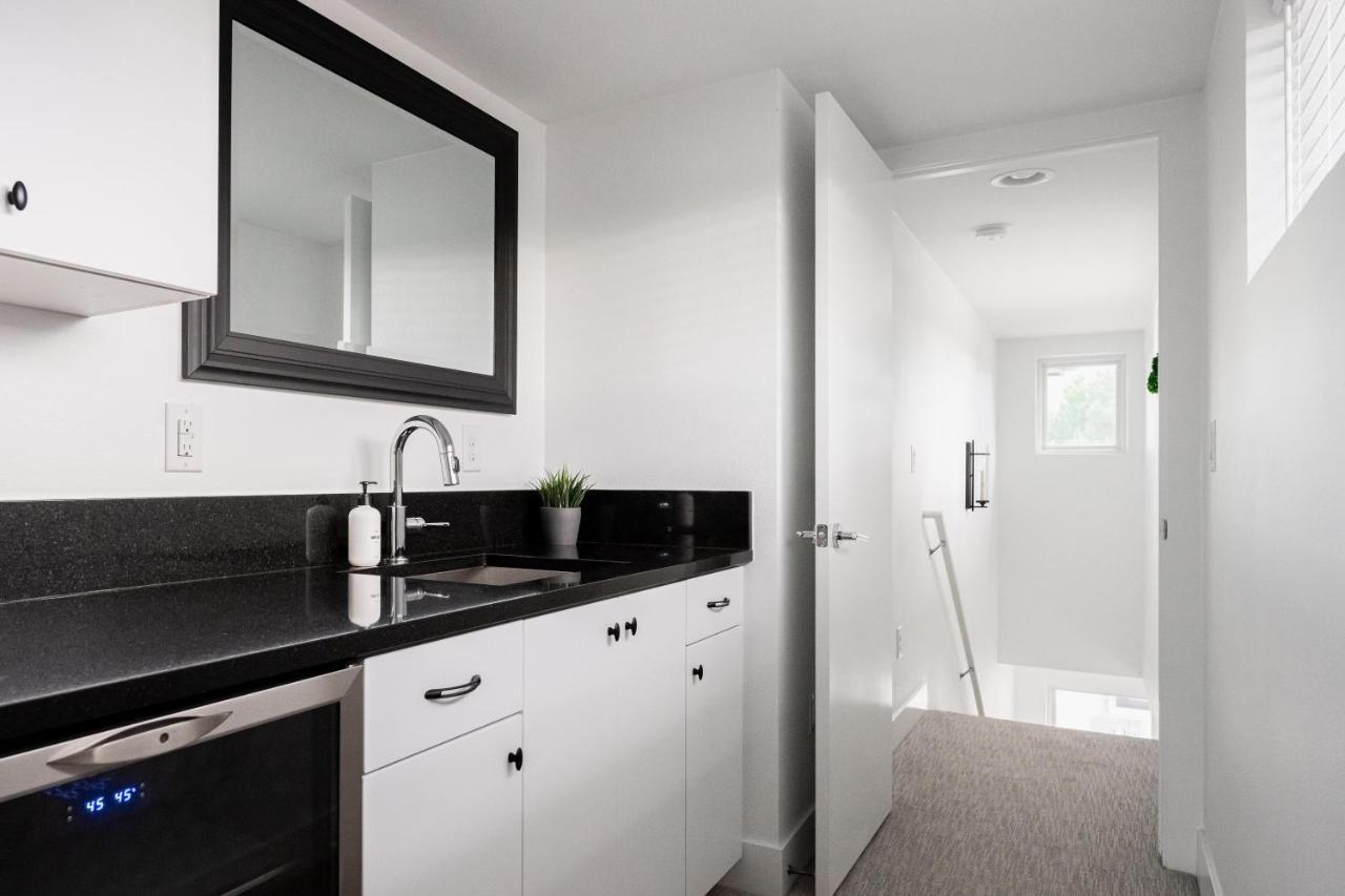 Modern Chic - Spacious Duplex - Highlands Holiday home Denver