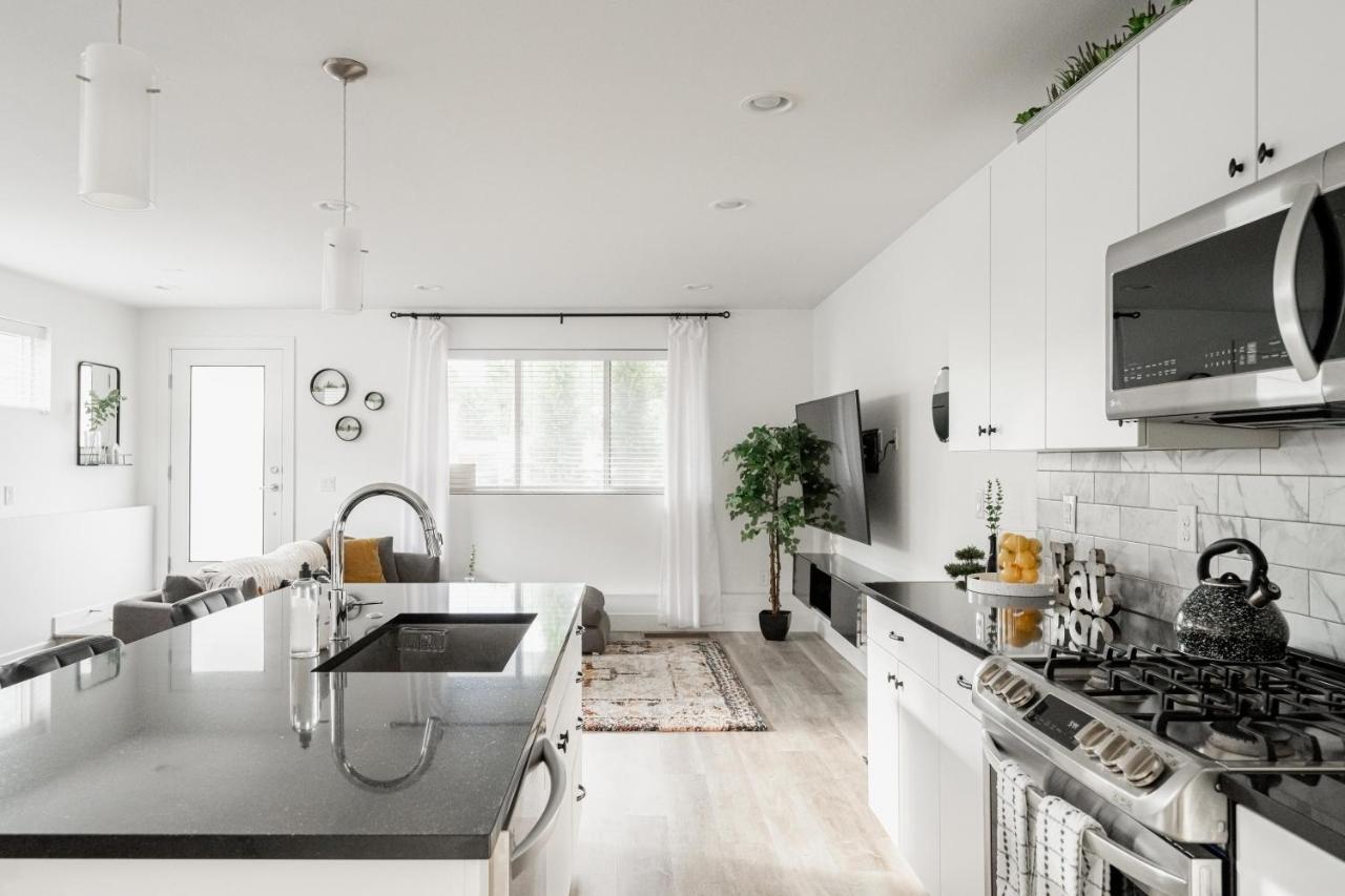Modern Chic - Spacious Duplex - Highlands Holiday home Denver