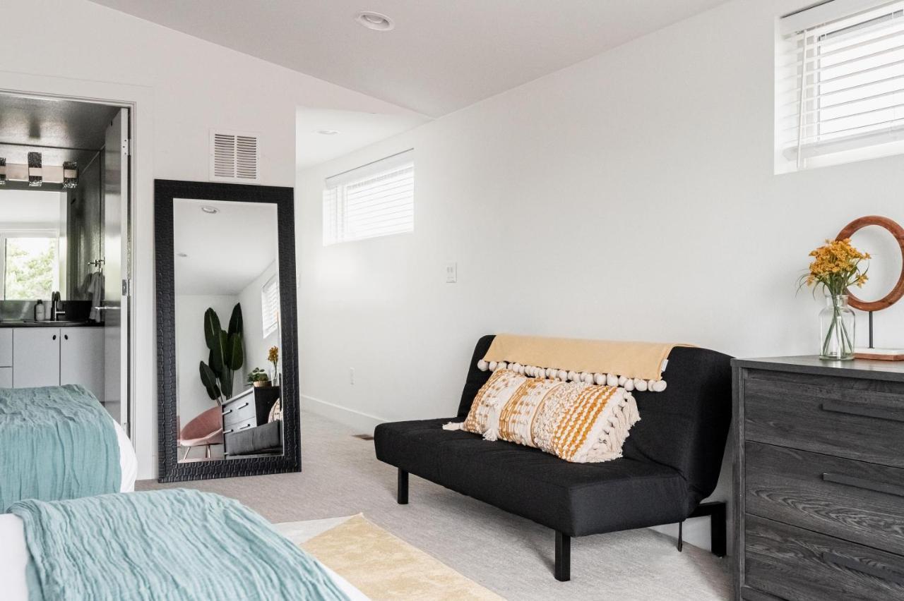 Modern Chic - Spacious Duplex - Highlands Holiday home *