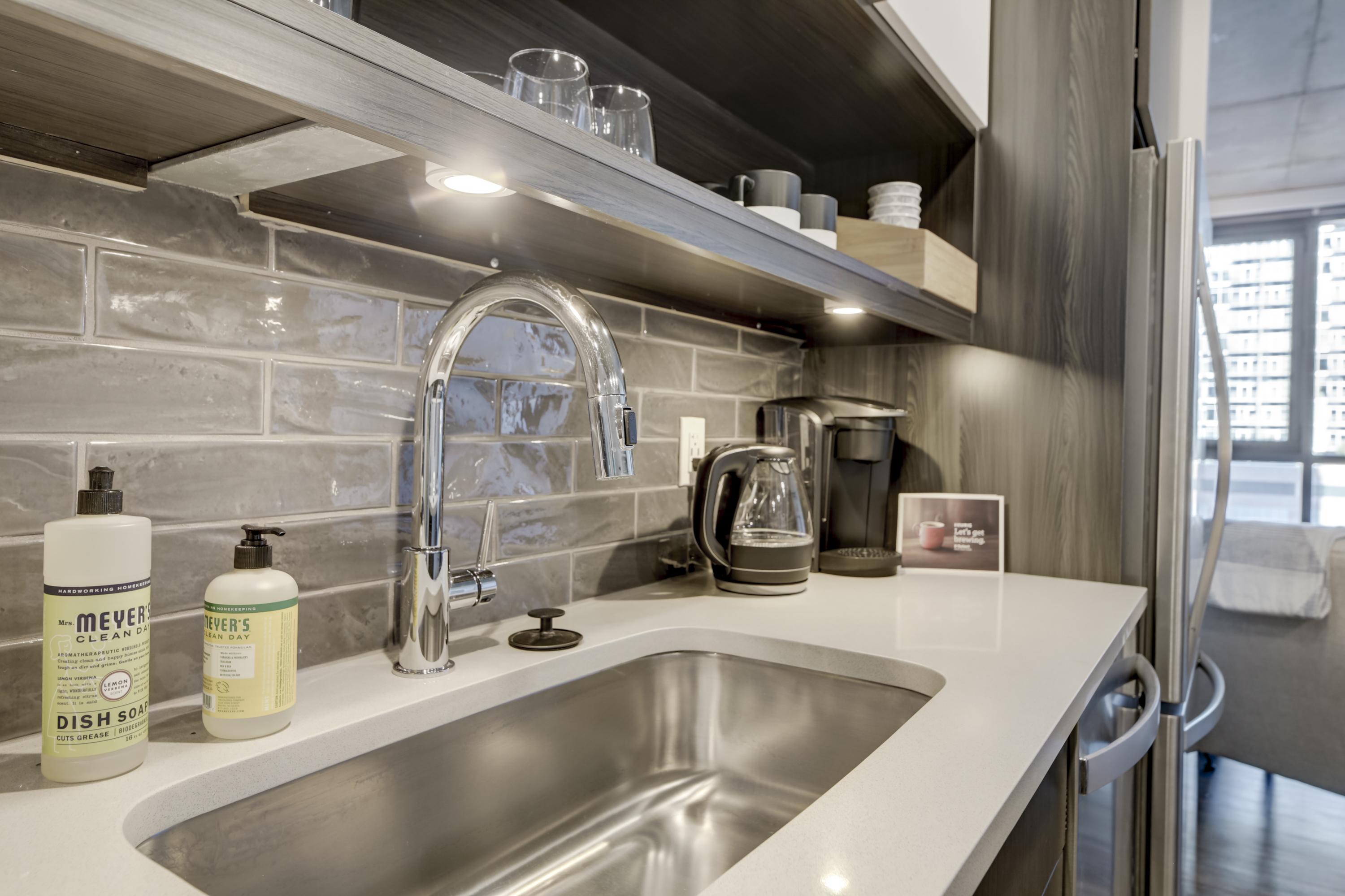 Mint House - Downtown Union Station Aparthotel 4*