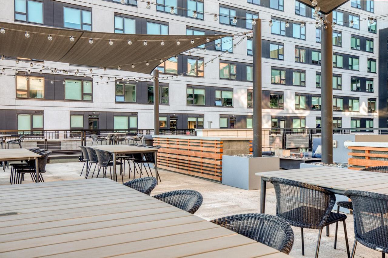 Apartment Congress Park 1br W Gym Pool Nr Shops Dining Den-134 *