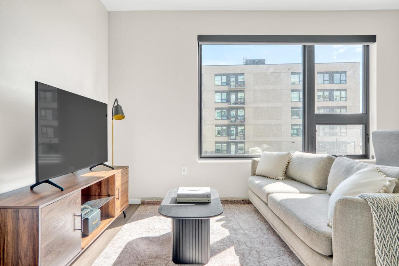 Congress Park 1br W Gym Pool Nr Shops Dining Den-134 *