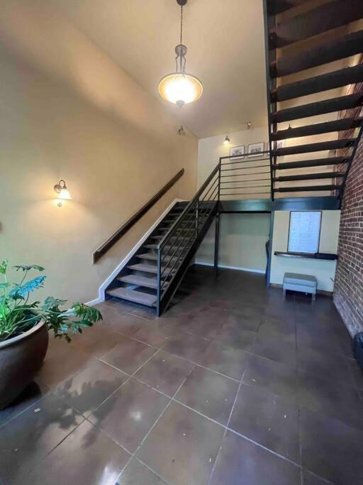 Affordable & Chic Rino/lodo/dtown Loft- Walkable * Denver