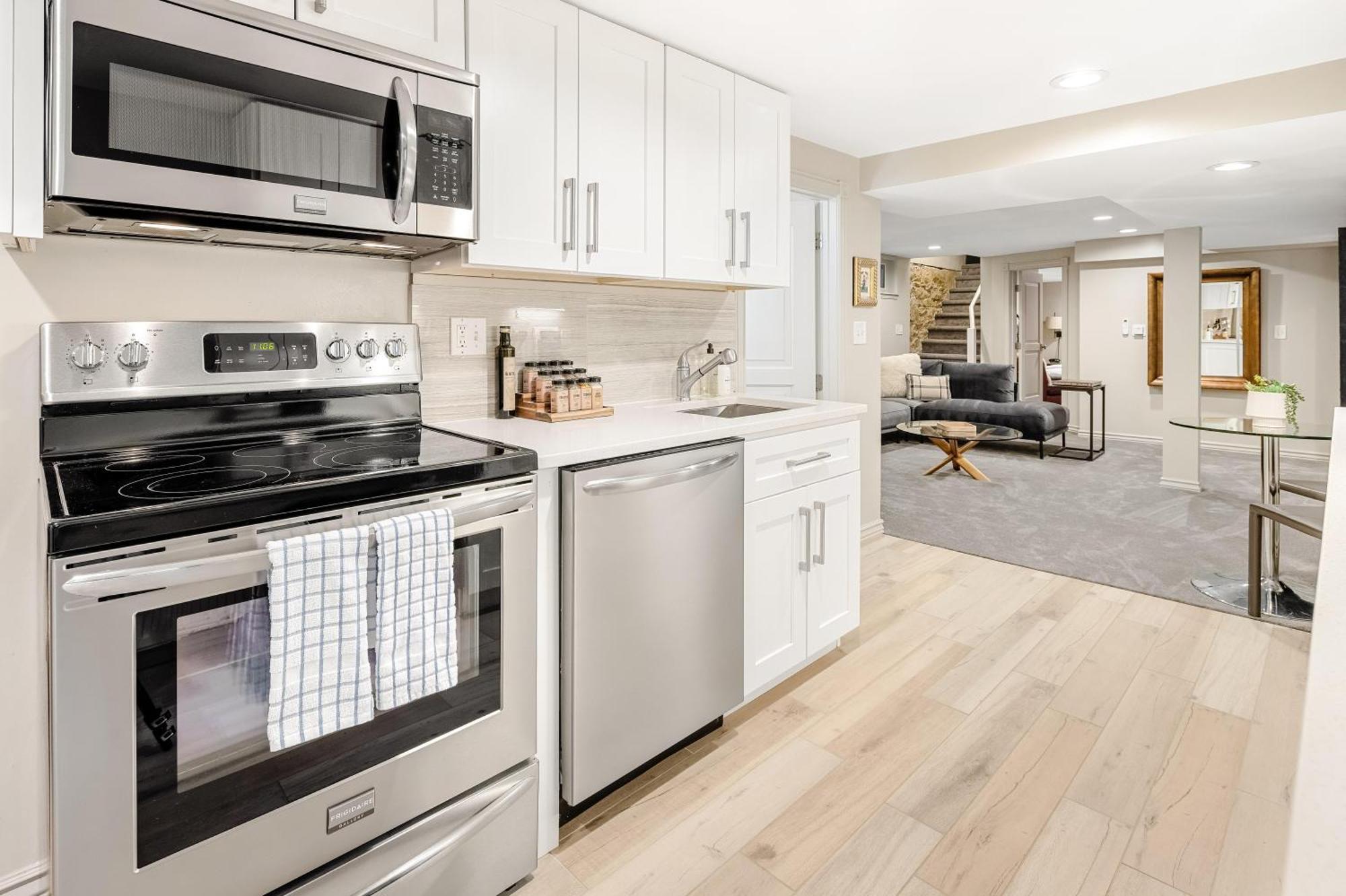 Villa Garden - Decor Upgrades - Capitol Hill