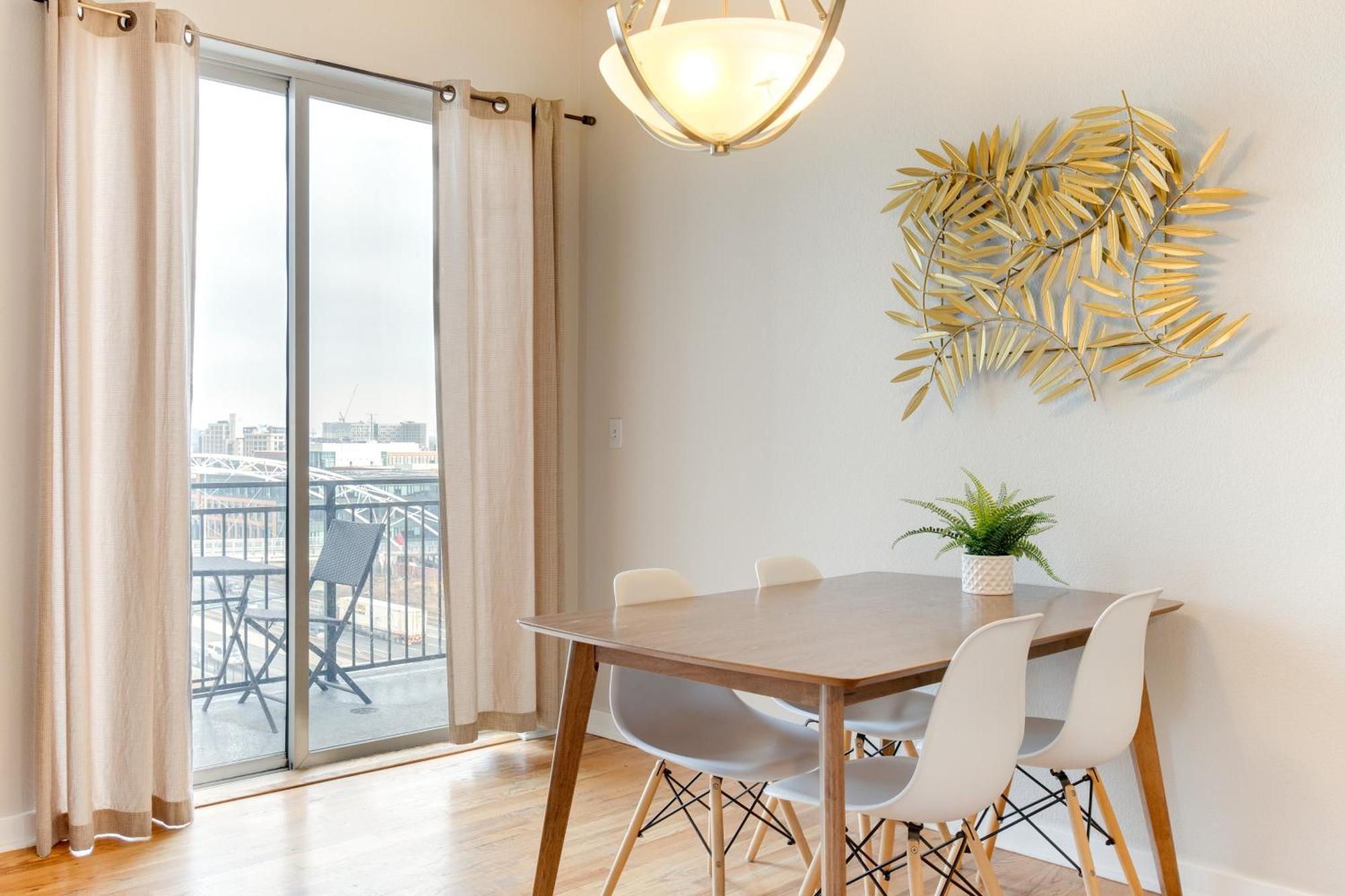 Lohi With Balcony 1 Mi To Downtown Denver! Denver