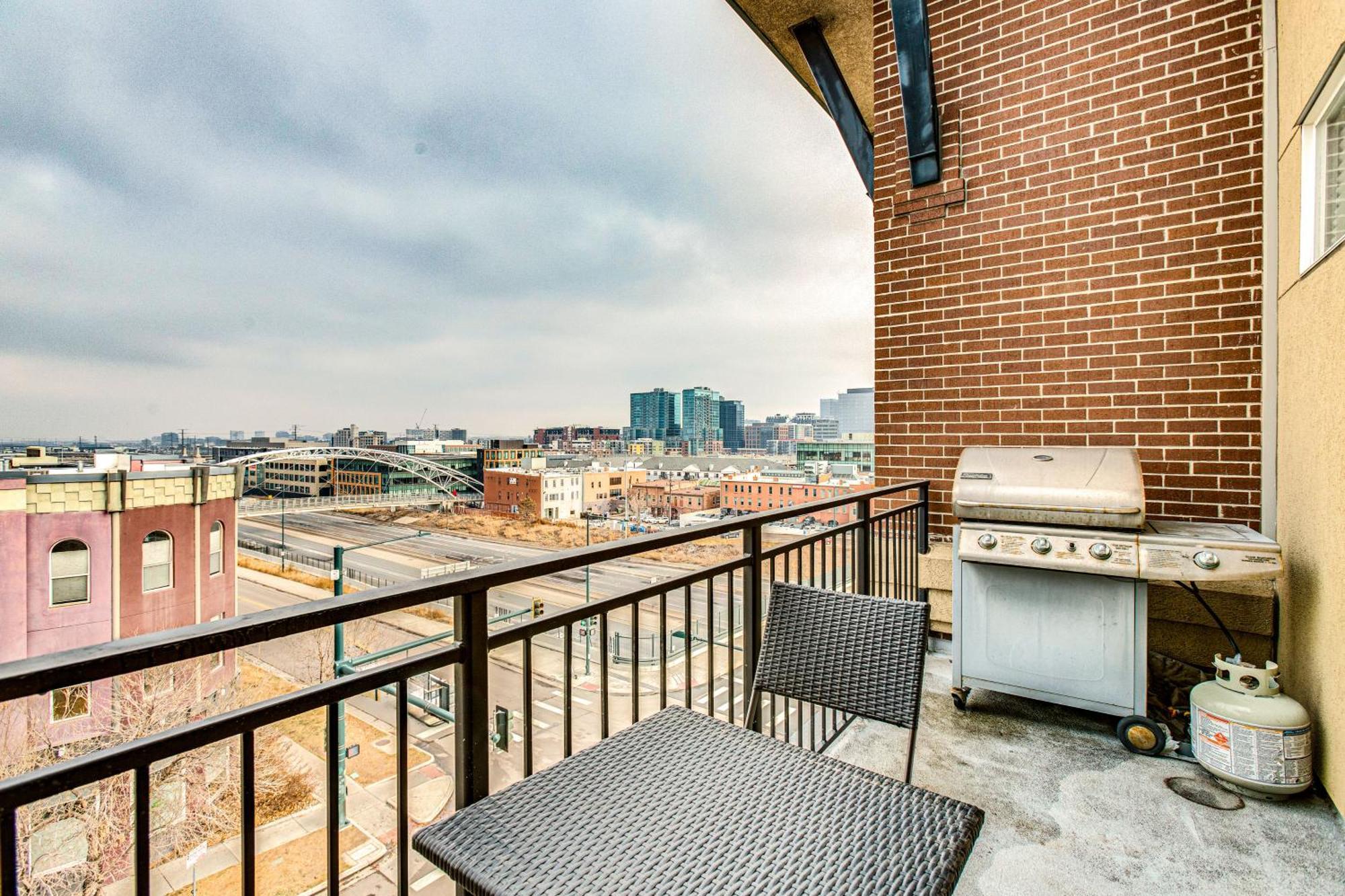 Apartment Lohi With Balcony 1 Mi To Downtown Denver!