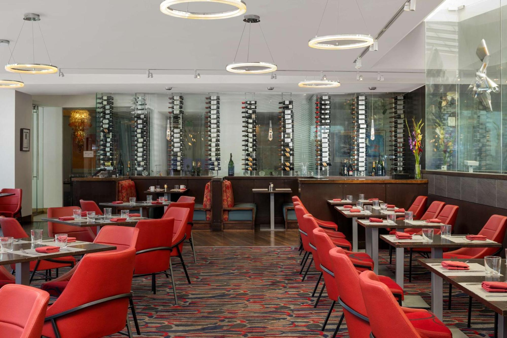 The Art Denver, Curio Collection By Hilton 4*