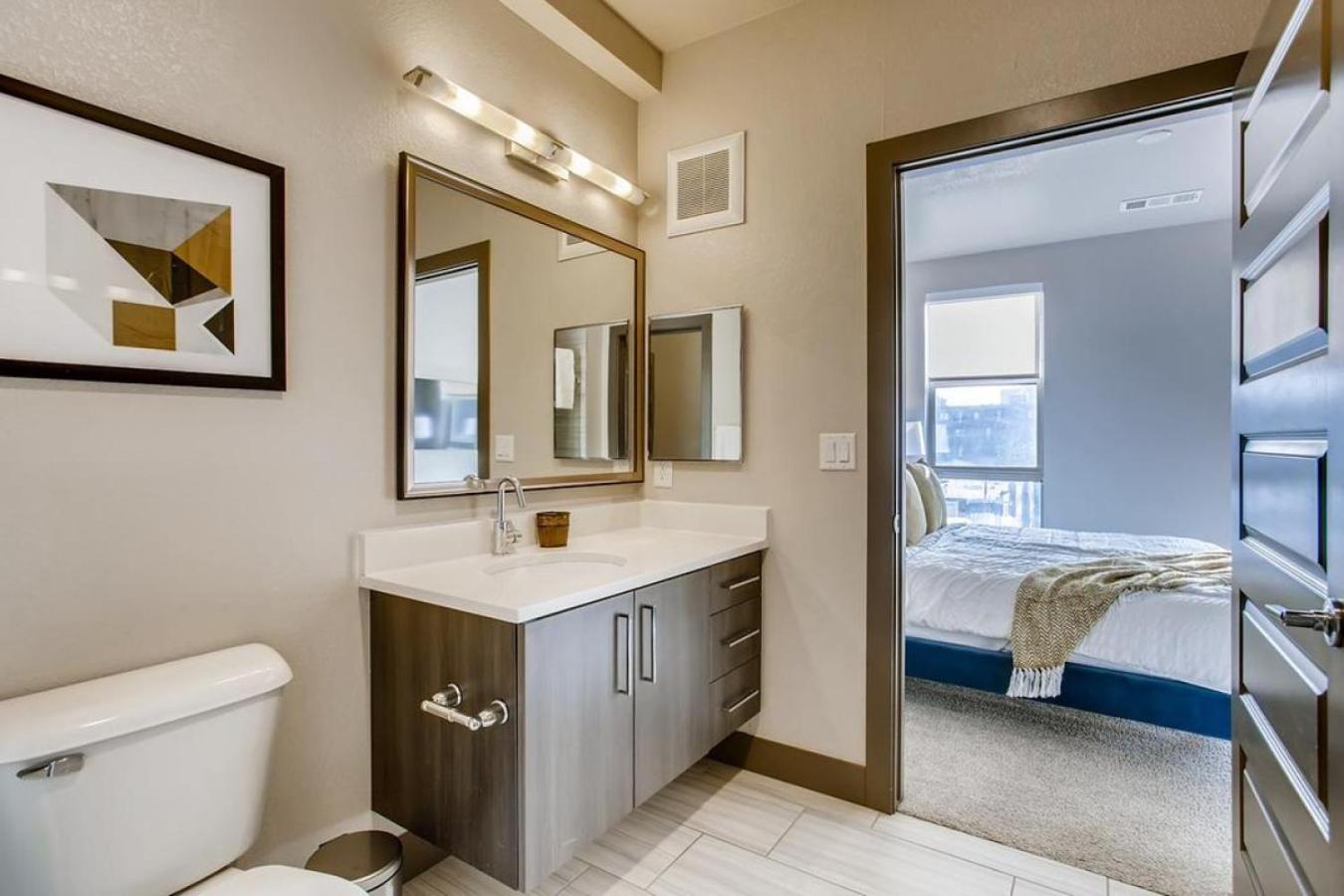 Landing Modern With Amazing Amenities Apartment *