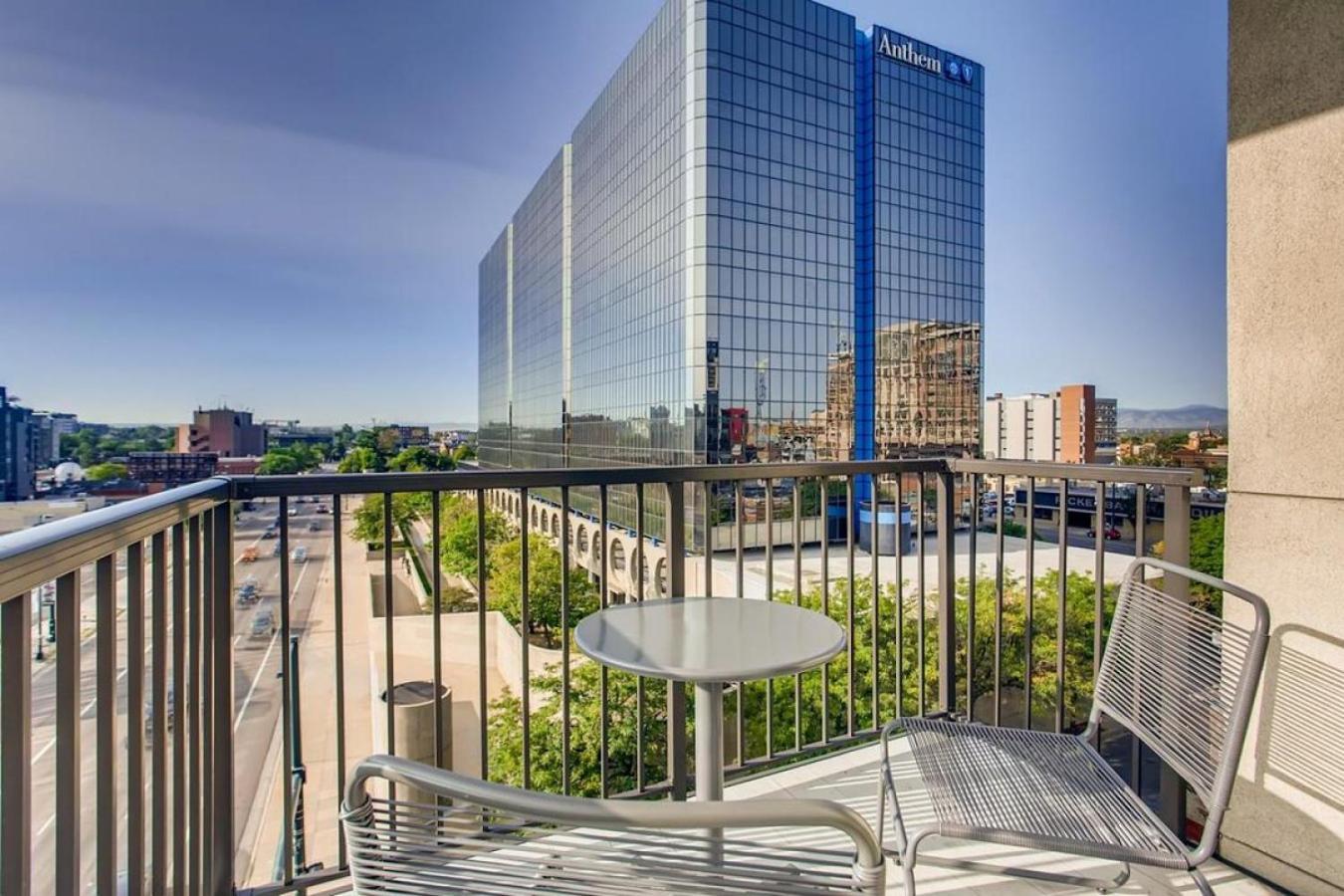 Landing Modern With Amazing Amenities Apartment Denver