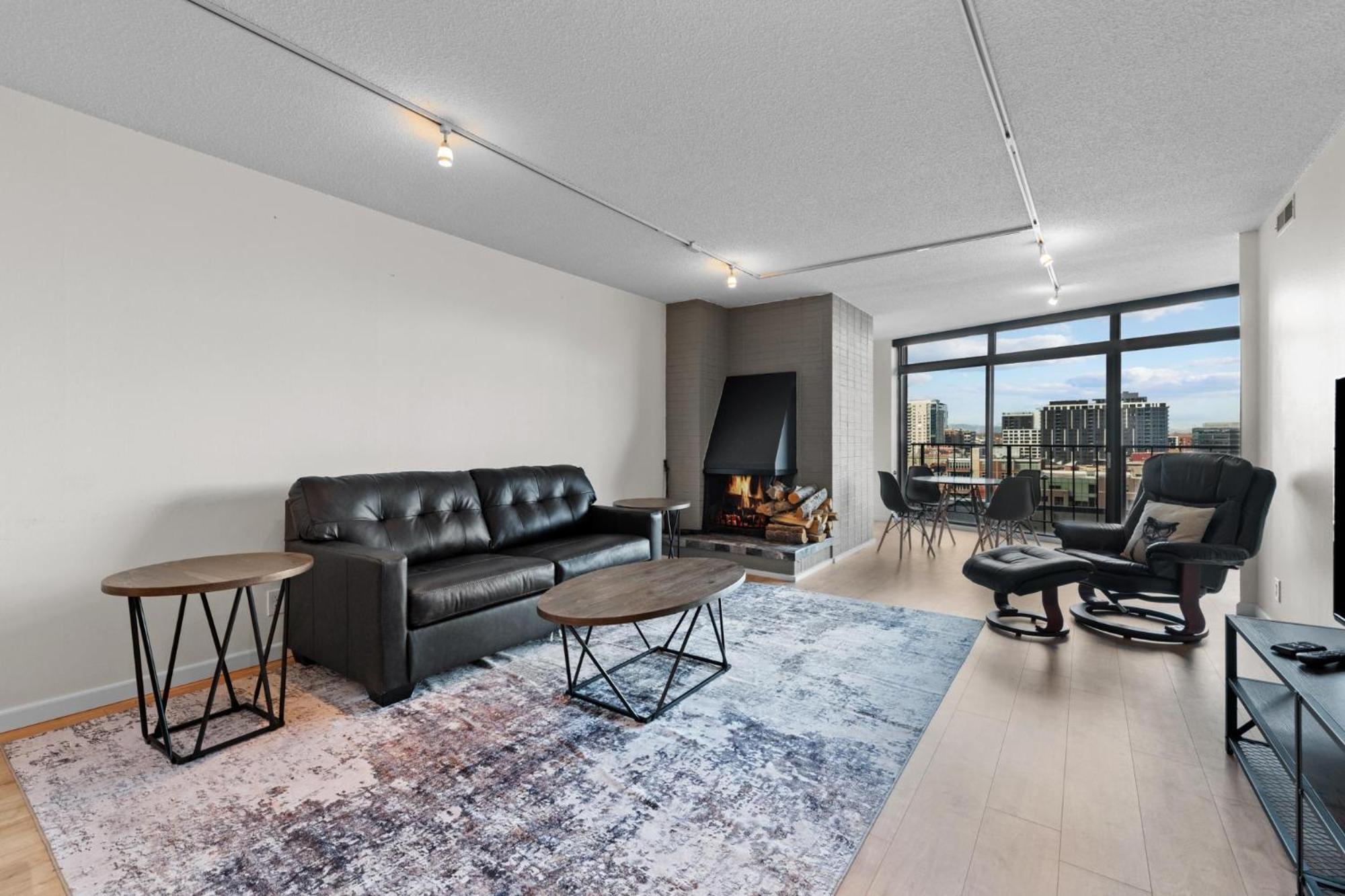Apartment 1777 Larimer St #903 Denver