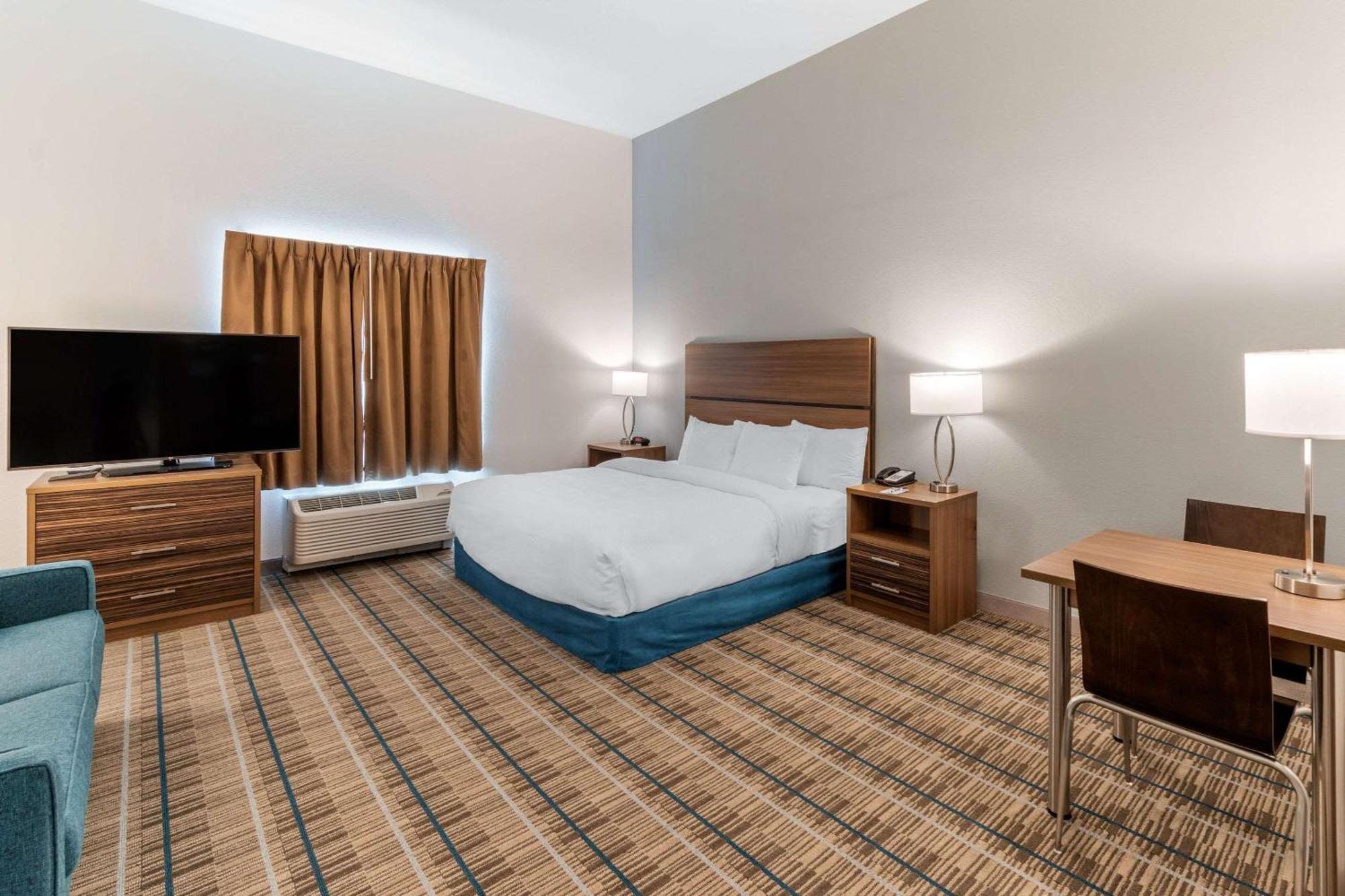 Mainstay International Airport Hotel