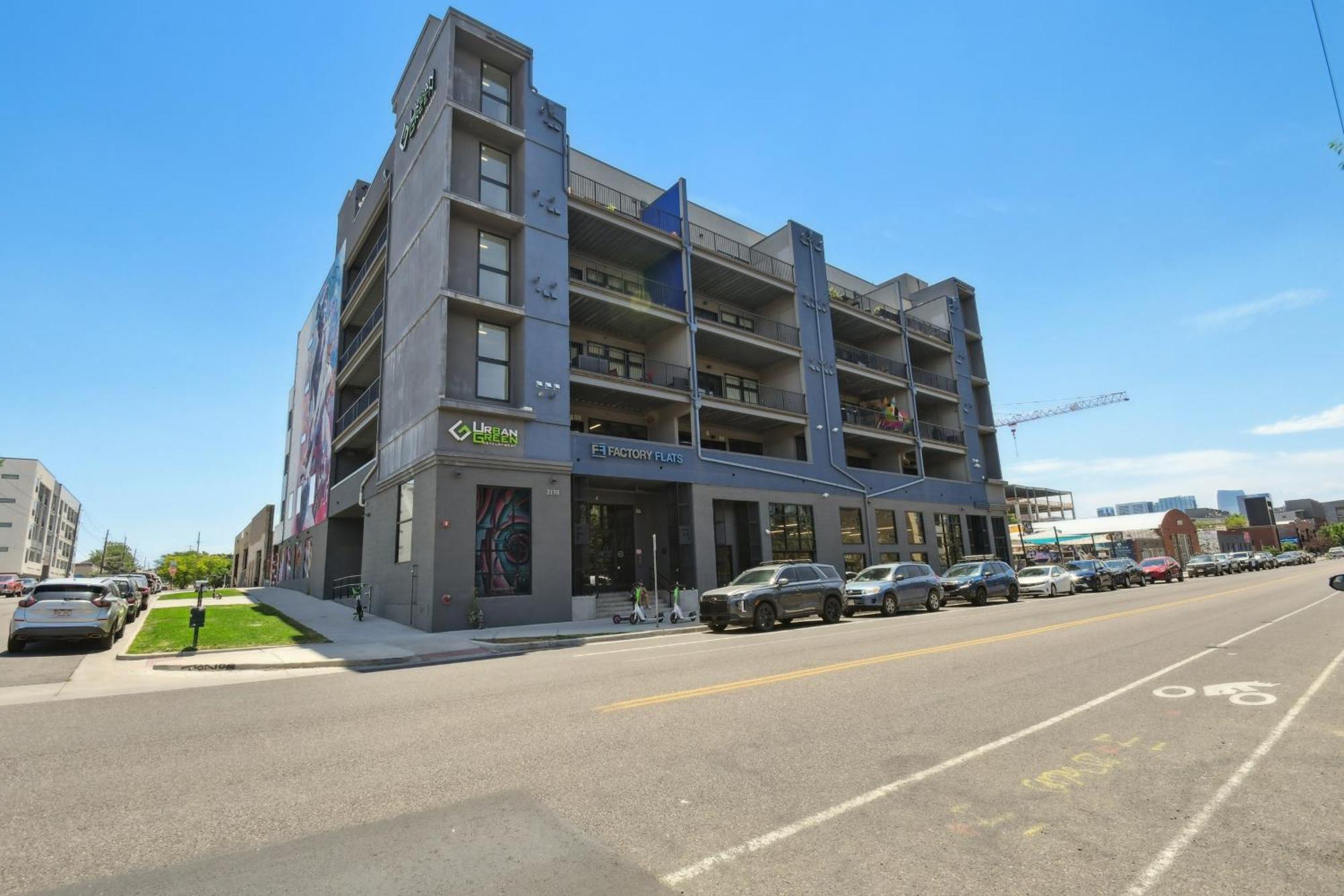 3198: Urban Cowboy Escape At Rino Art Lofts *