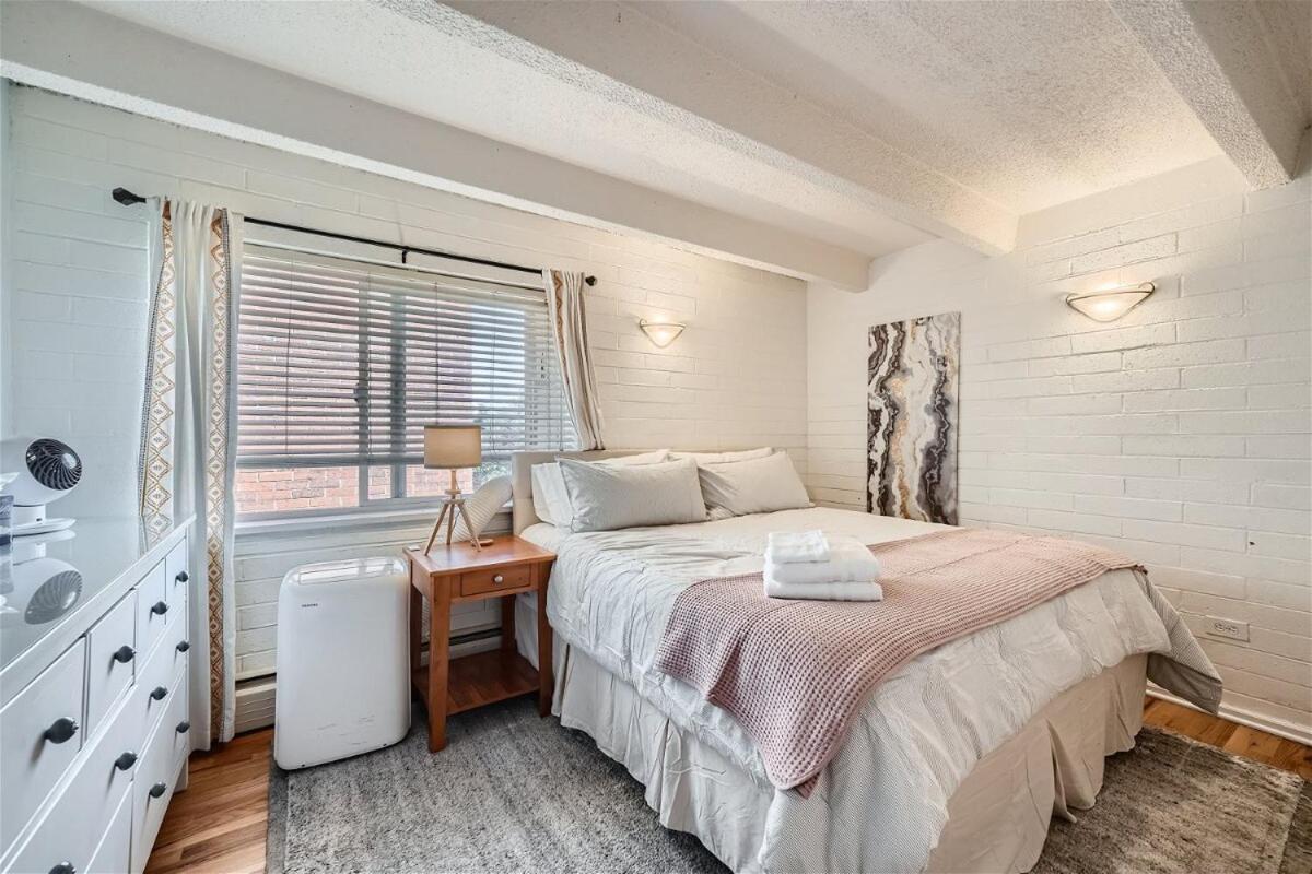 The Pink Pearl 1bd 30 Day Pool Wash Park West Denver