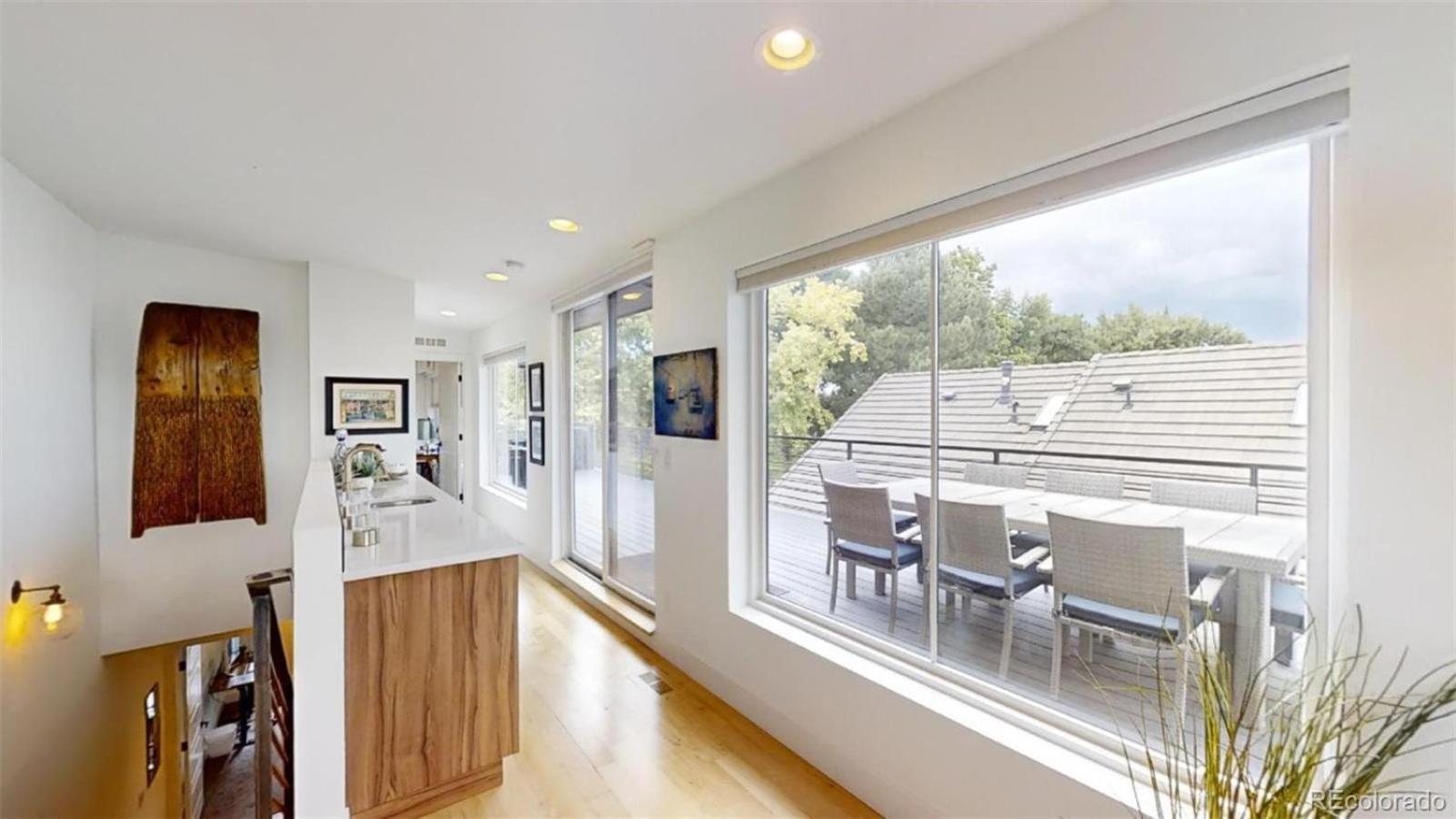 Holiday home Luxurious, Modern Townhome 5 Minute Walk From Cherry Creek North *