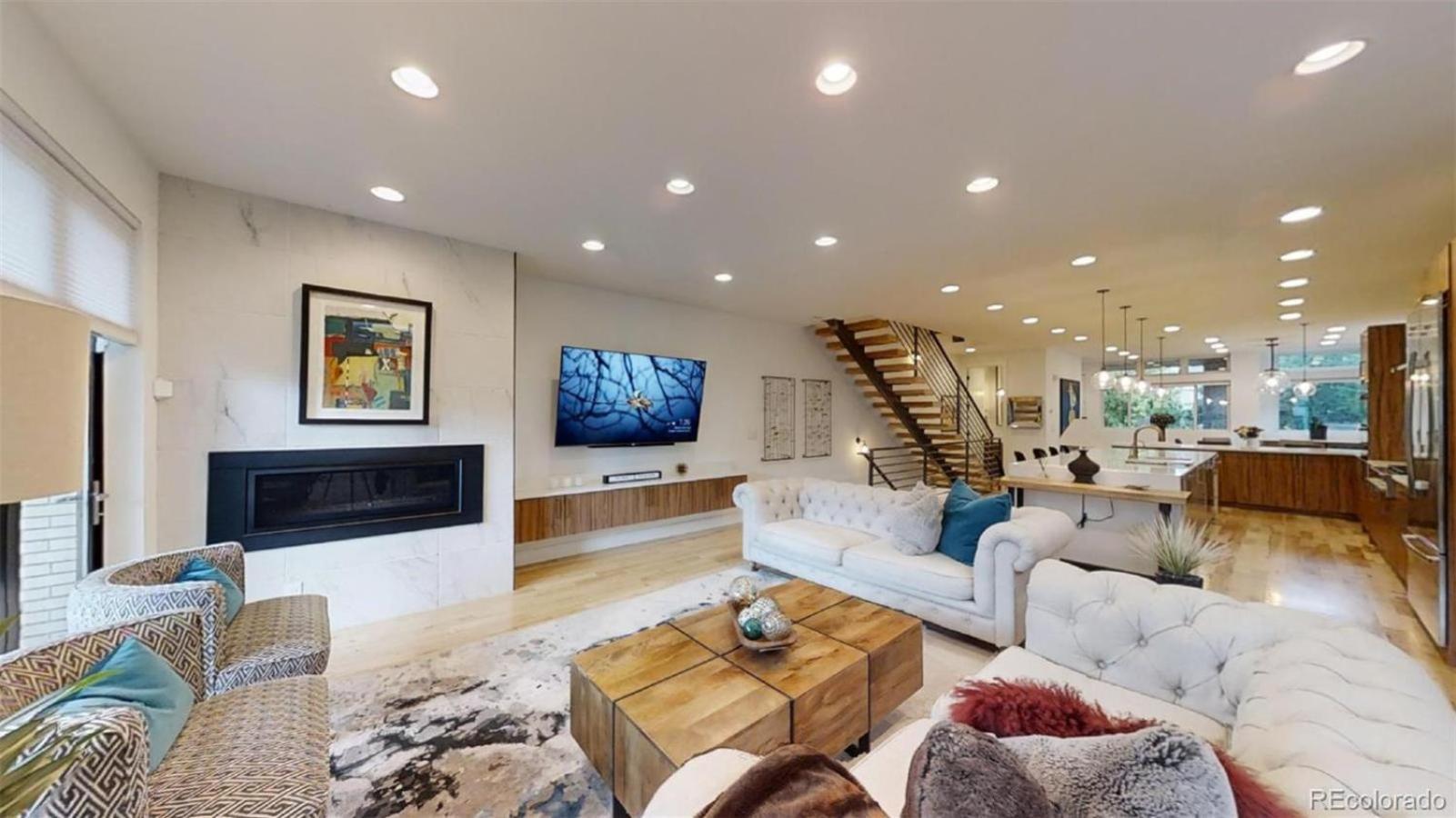 Luxurious, Modern Townhome 5 Minute Walk From Cherry Creek North * Denver