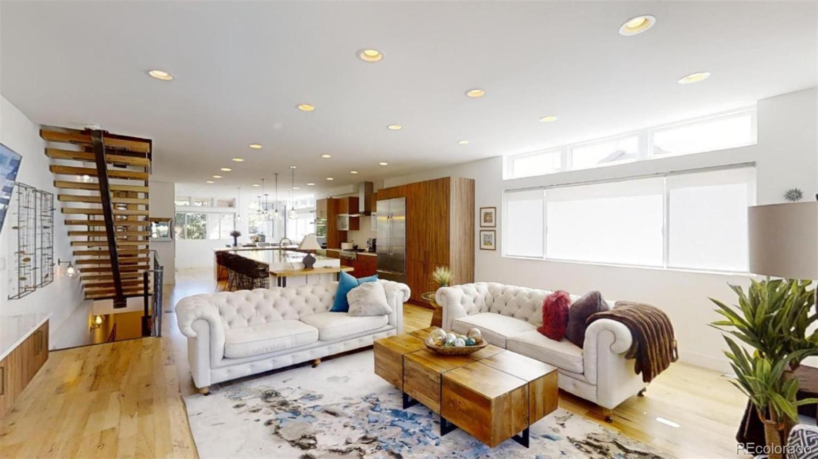 Holiday home Luxurious, Modern Townhome 5 Minute Walk From Cherry Creek North