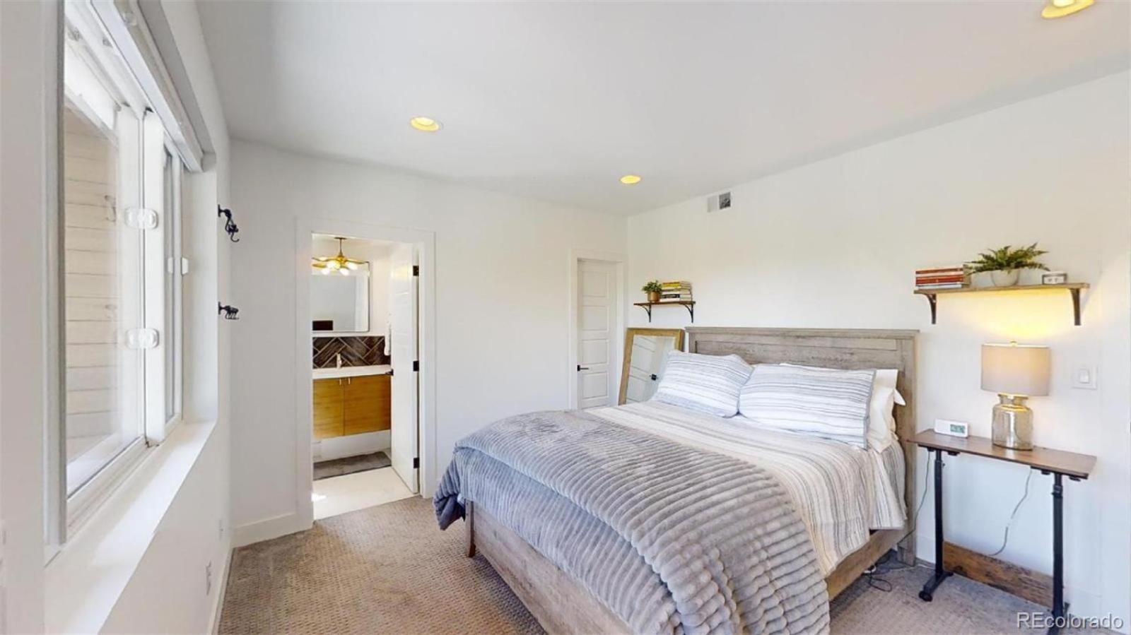 Holiday home Luxurious, Modern Townhome 5 Minute Walk From Cherry Creek North Denver