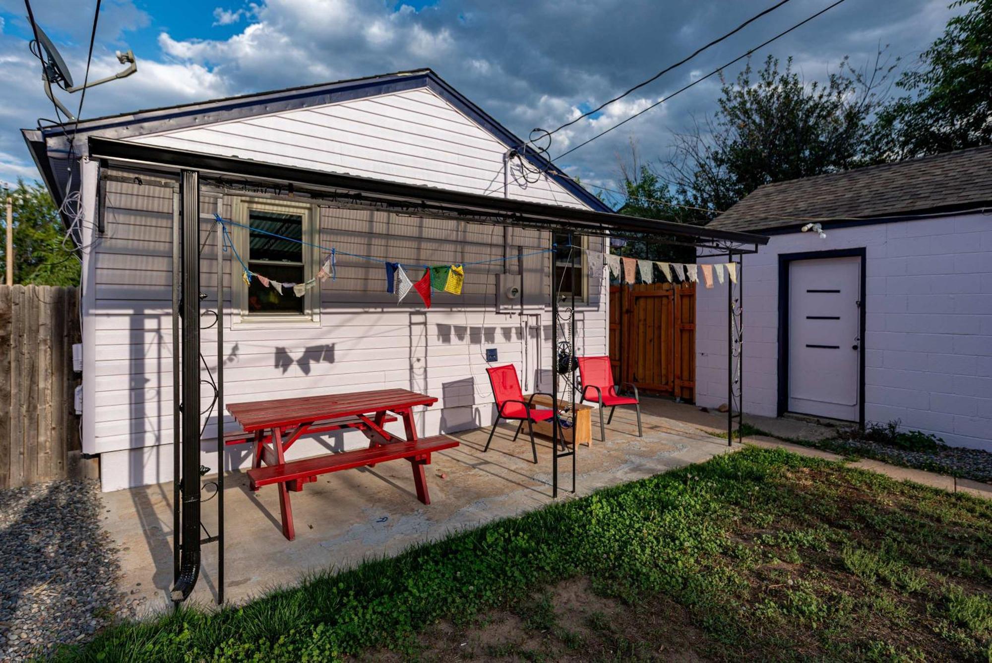 Private With Kids Playset *
