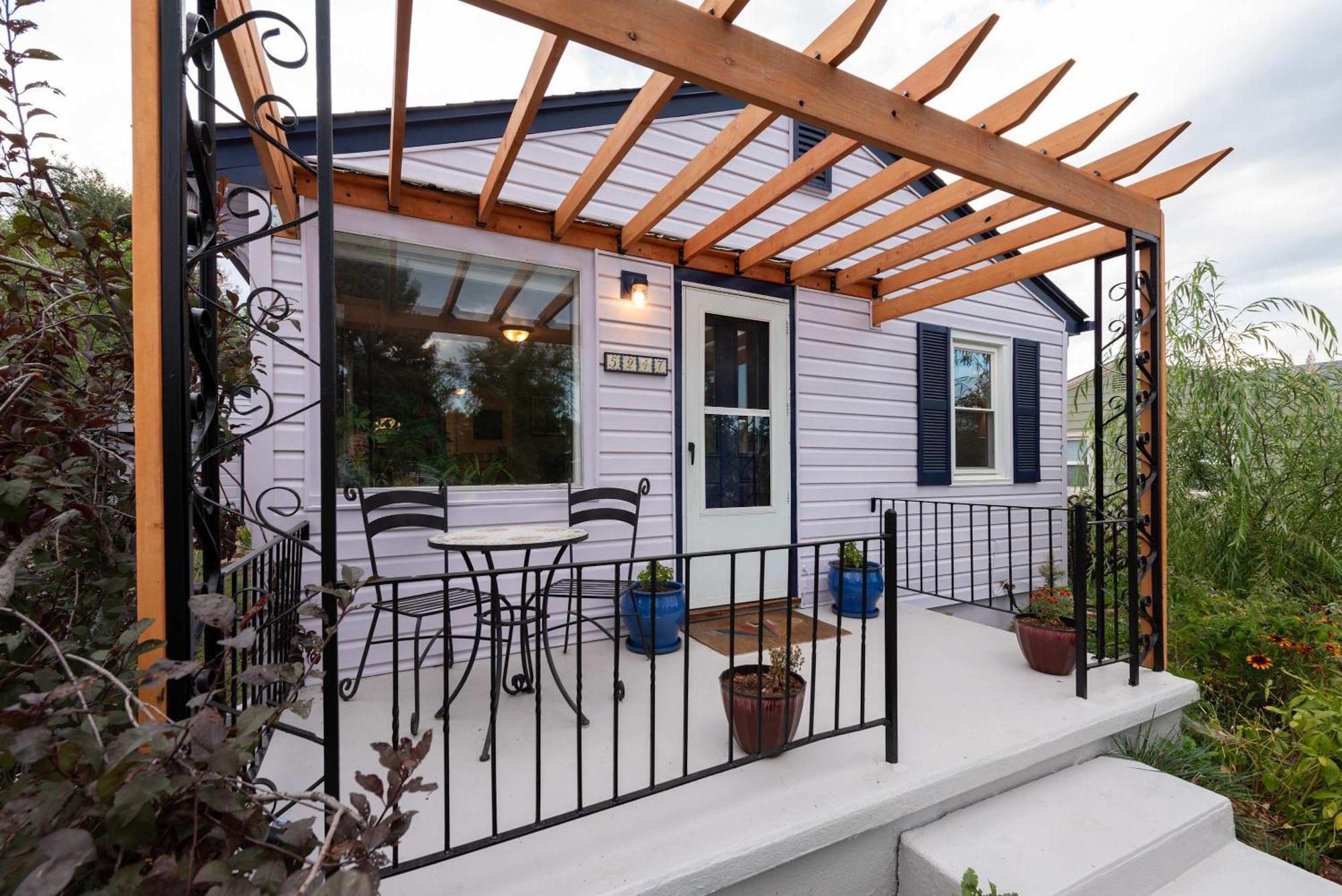 Private With Kids Playset Holiday home *