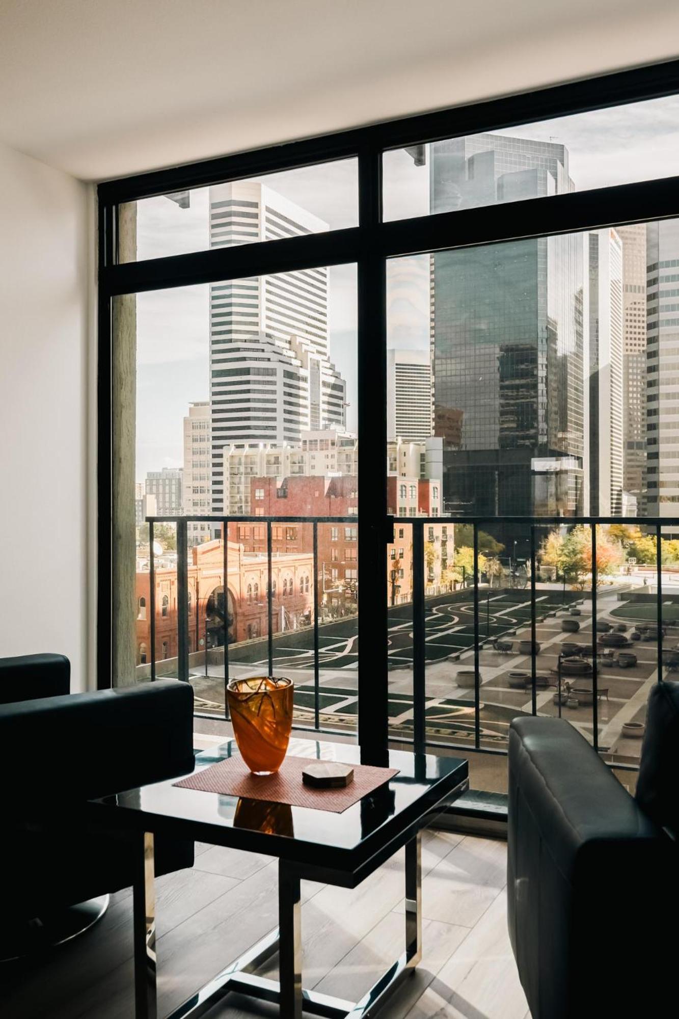 Deluxe Larimer Square Retreat - Walk Everywhere!