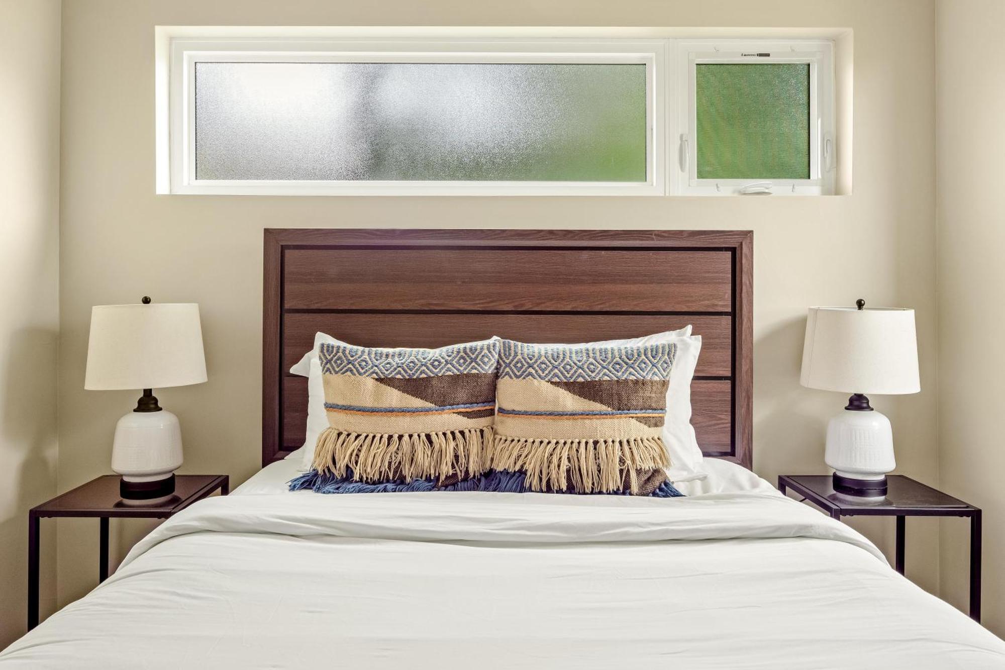 Villa Stunning - Walk Everywhere! Sleeps 6!