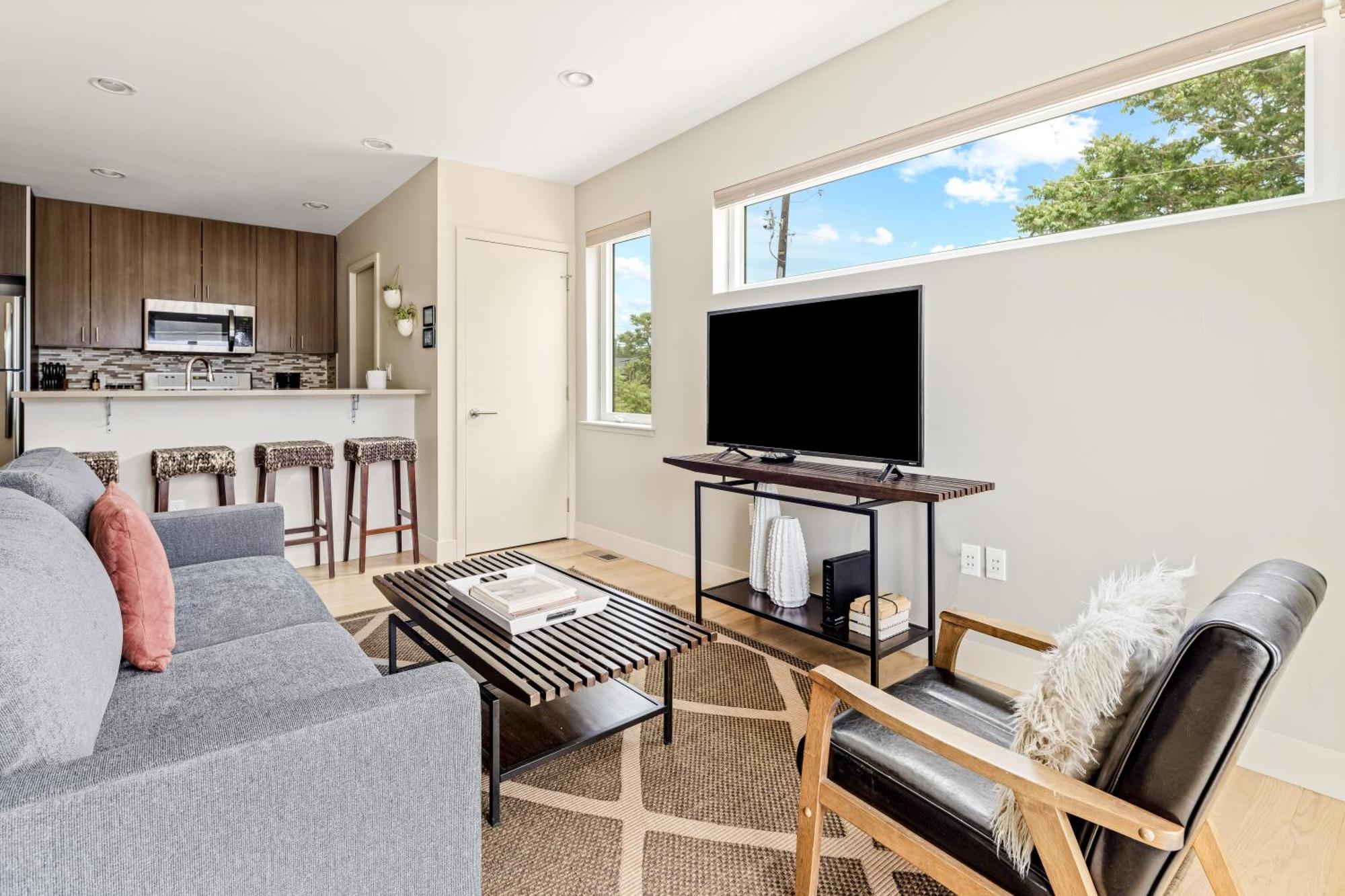 Stunning - Walk Everywhere! Sleeps 6! * Denver