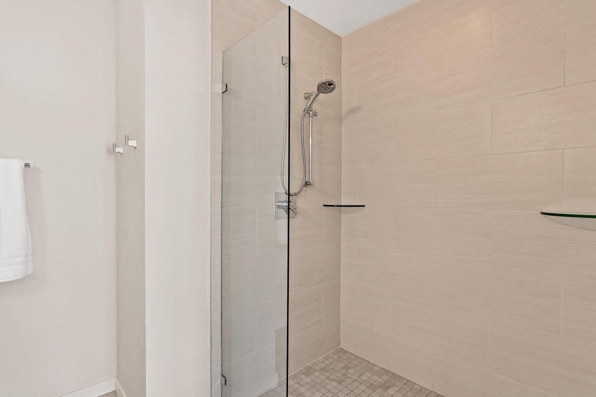 Rooftop Townhome | Walk To Sloan's & Stadium Denver