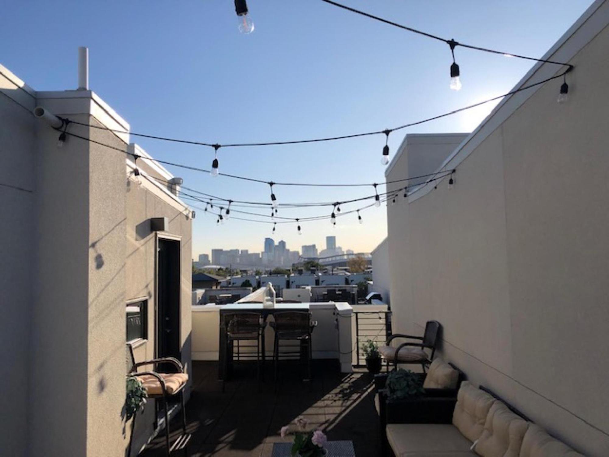 Rooftop Townhome | Walk To Sloan's & Stadium