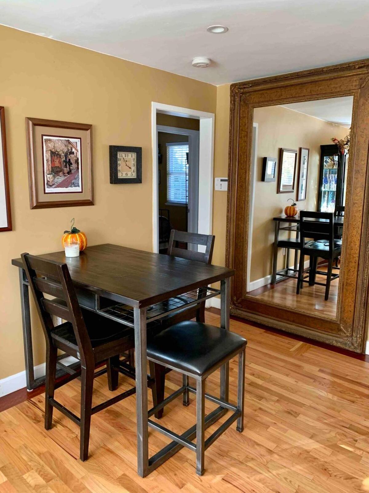 Holiday home Entire Cozy Home Pet Friendly *