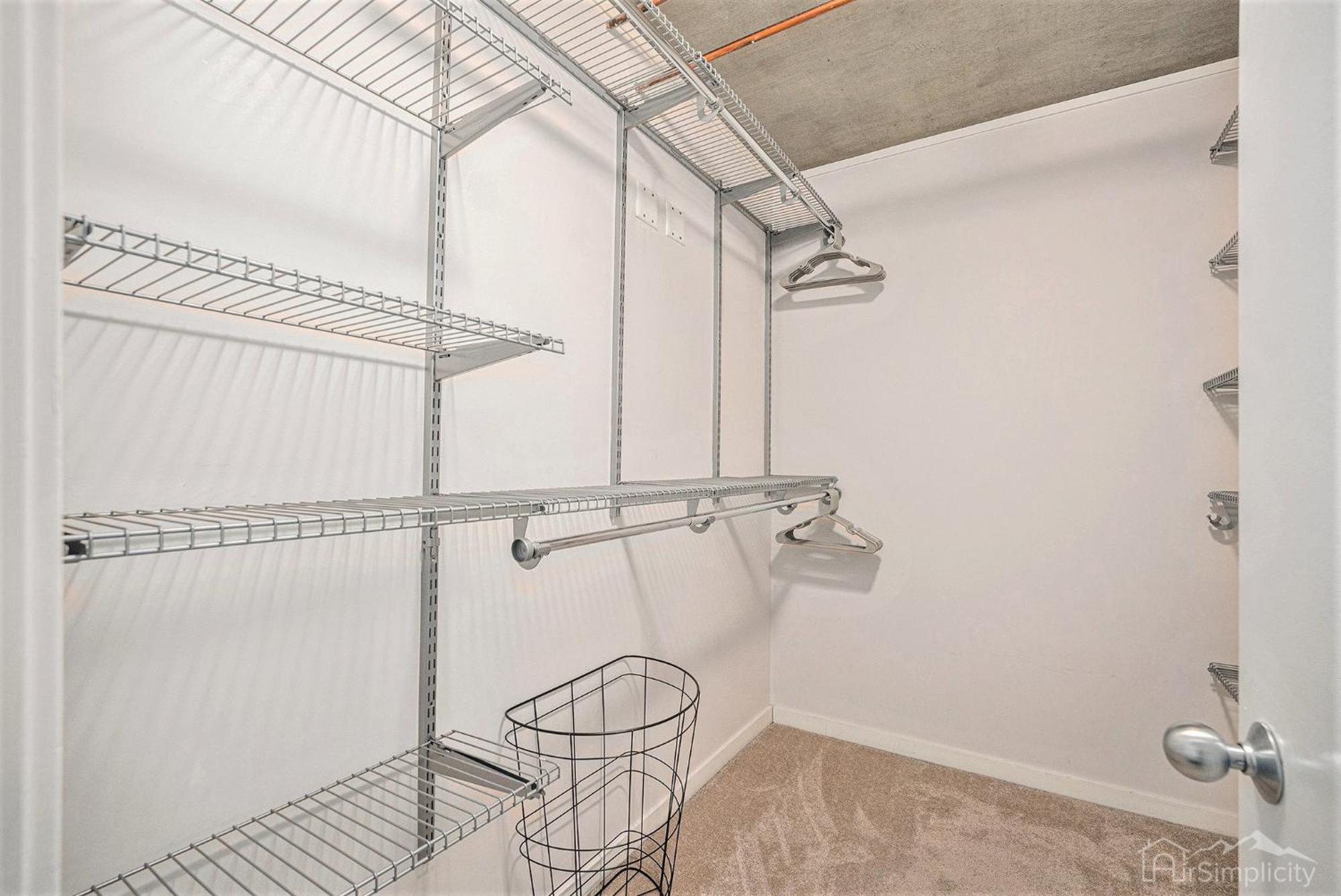Hotel Downtown Upscale Loft *