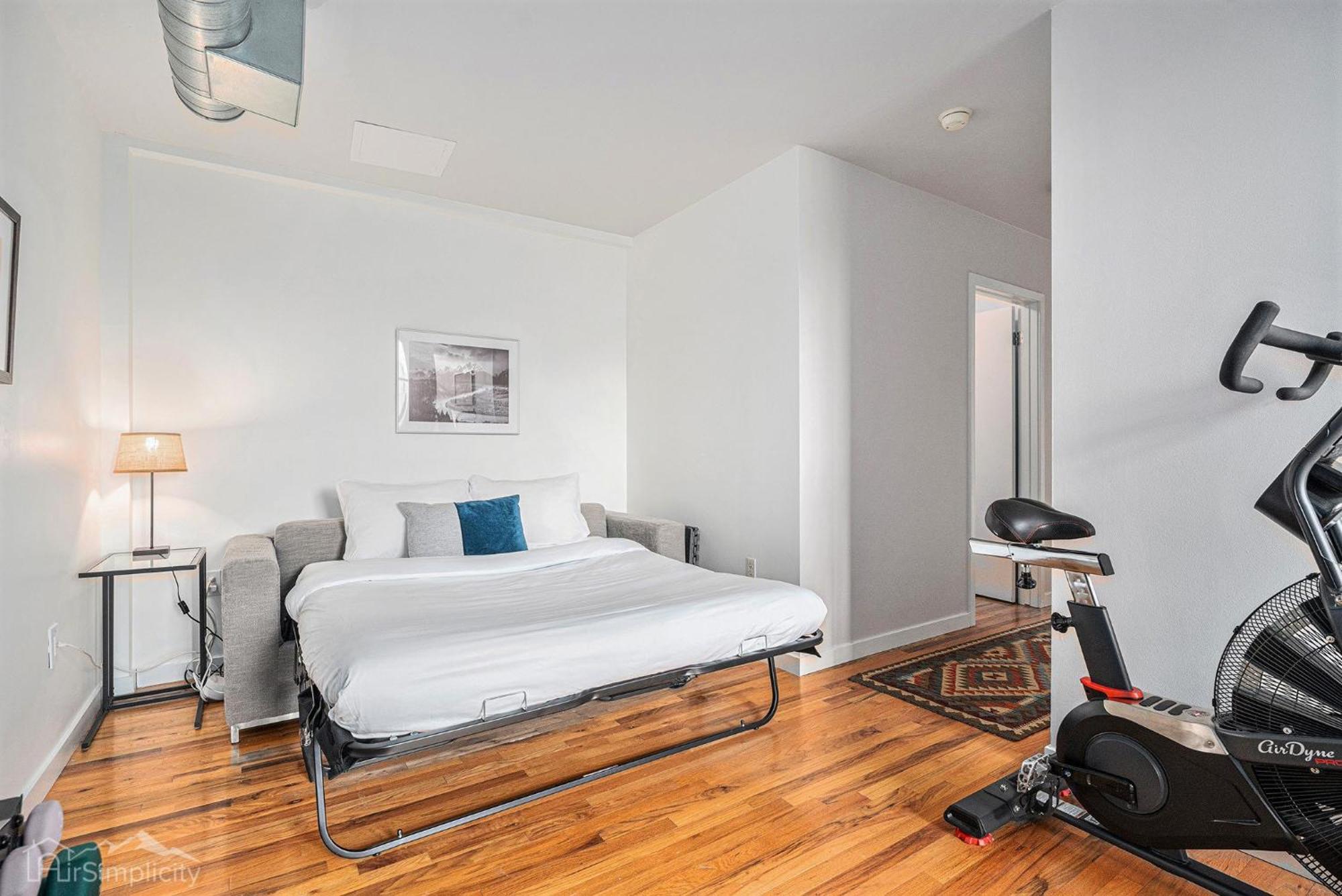 Downtown Upscale Loft Hotel *